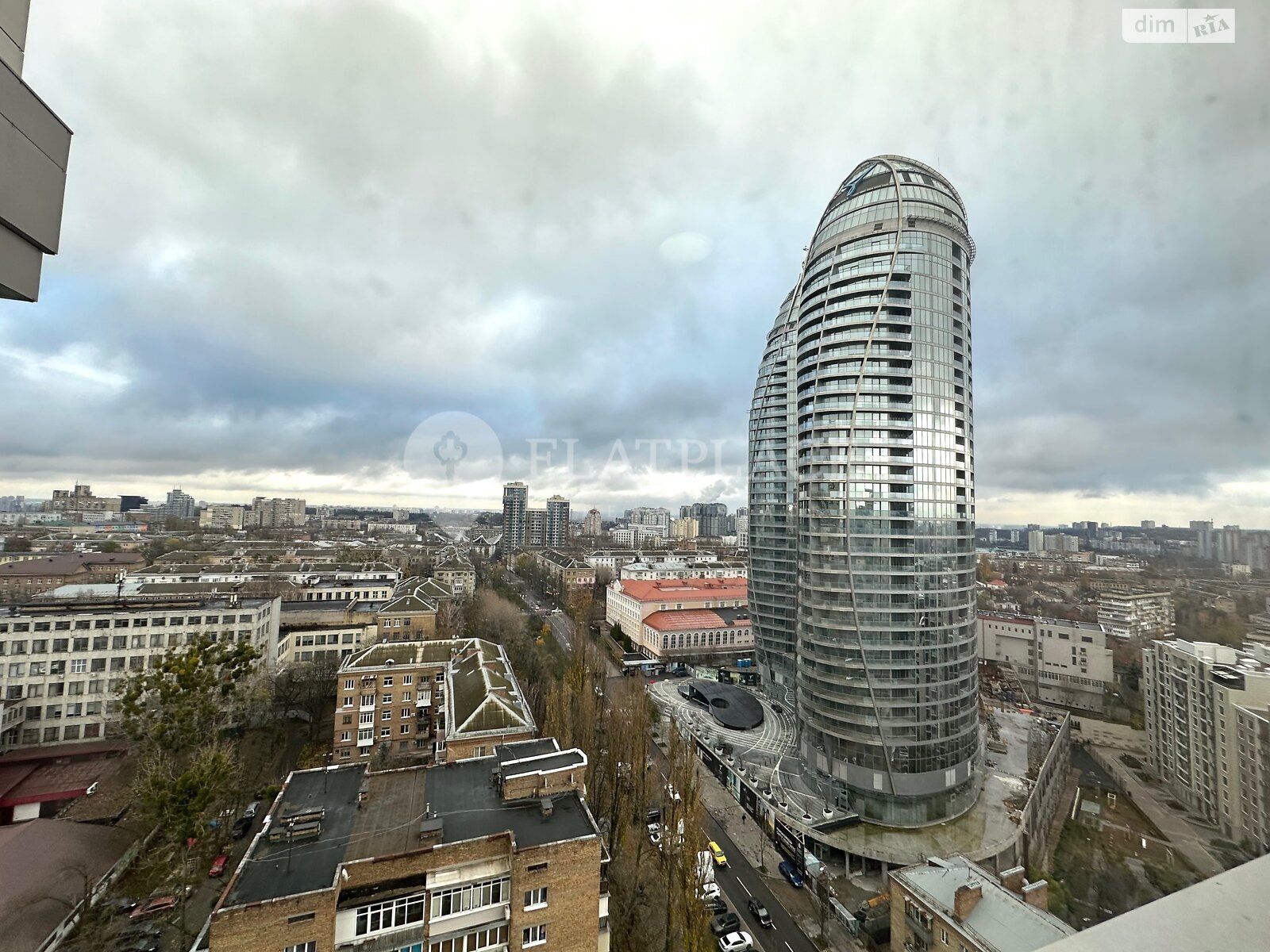 двухкомнатная квартира в Киеве, район Саперное Поле, на ул. Иоанна Павла II 11 в аренду на долгий срок помесячно фото 1 двухкомнатная квартира в Киеве, район Саперное Поле, на ул. Иоанна Павла II 11 в аренду на долгий срок помесячно фото 1