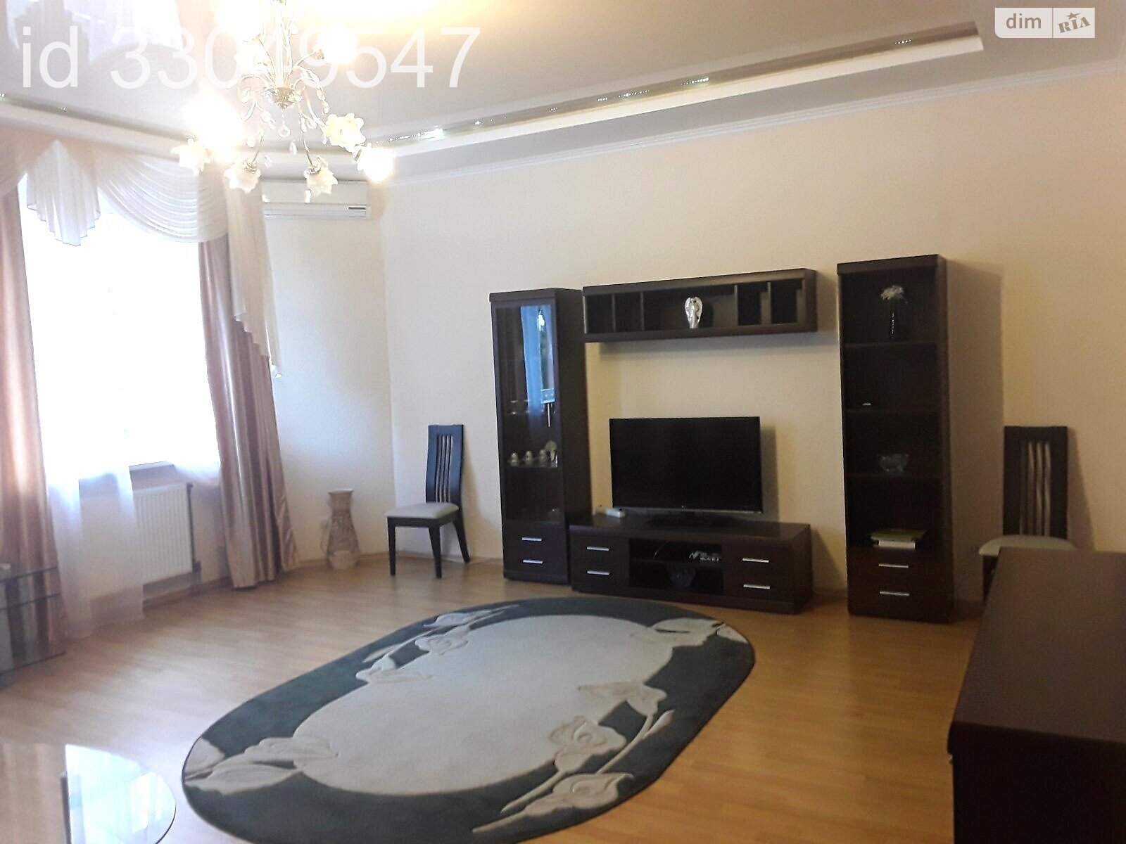 трикімнатна квартира в Києві, район Саперне Поле, на вул. Коновальця Євгена 32А в довготривалу оренду помісячно фото 1 трикімнатна квартира в Києві, район Саперне Поле, на вул. Коновальця Євгена 32А в довготривалу оренду помісячно фото 1