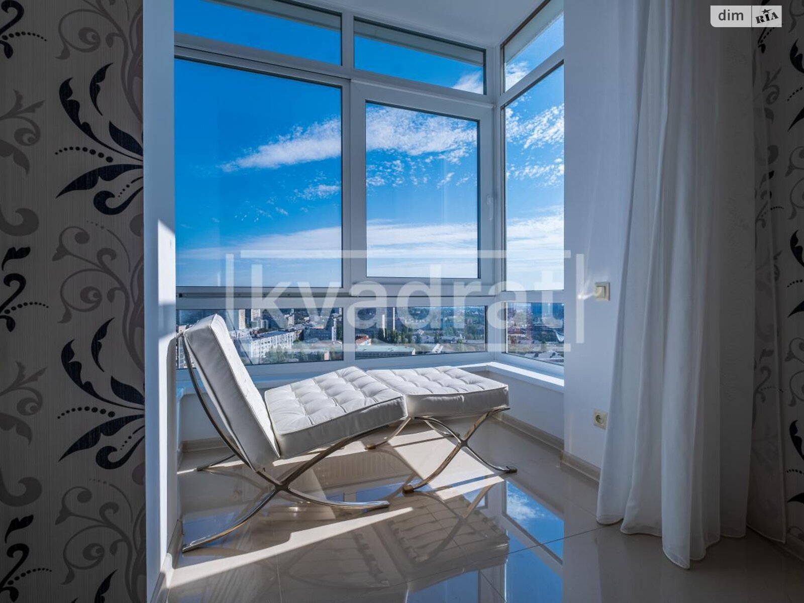 однокомнатная квартира в Киеве, район Саперное Поле, на ул. Коновальца Евгения 44А в аренду на долгий срок помесячно фото 1 однокомнатная квартира в Киеве, район Саперное Поле, на ул. Коновальца Евгения 44А в аренду на долгий срок помесячно фото 1