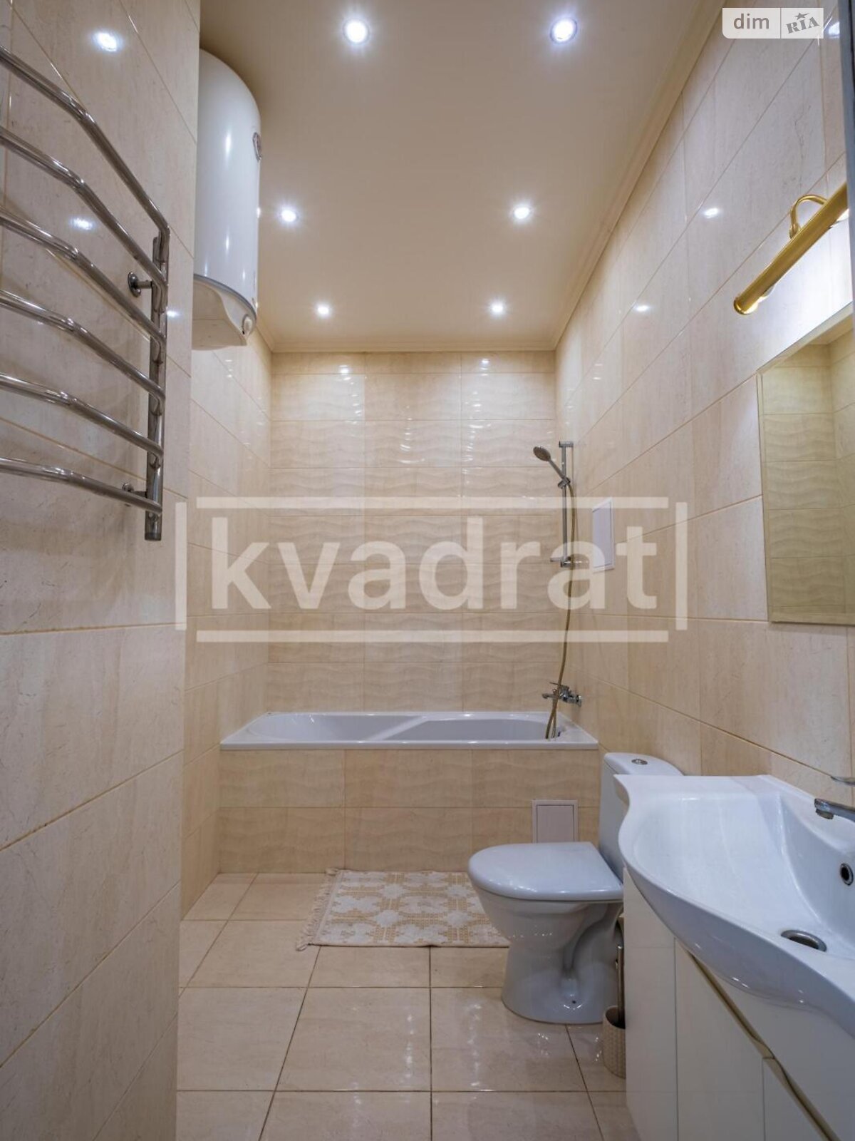 однокомнатная квартира в Киеве, район Саперное Поле, на ул. Коновальца Евгения 44А в аренду на долгий срок помесячно фото 1 однокомнатная квартира в Киеве, район Саперное Поле, на ул. Коновальца Евгения 44А в аренду на долгий срок помесячно фото 1