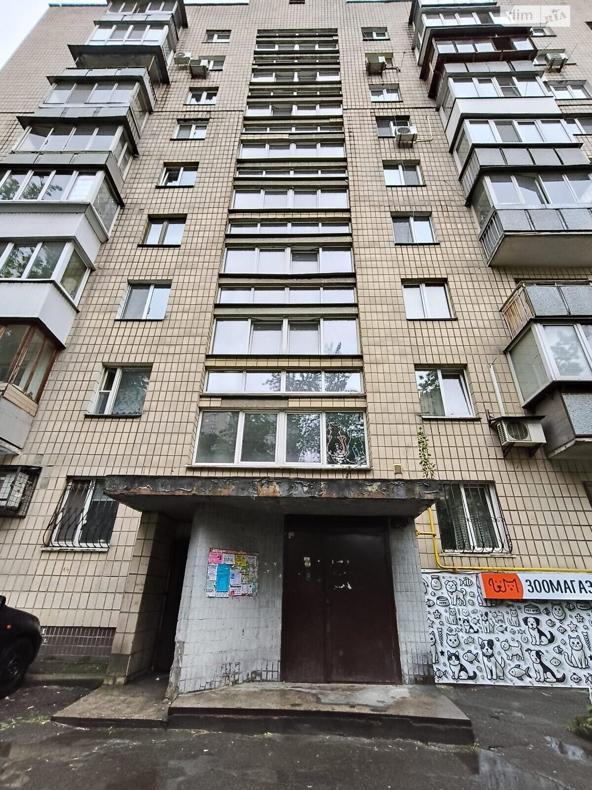 трикімнатна квартира в Києві, район Печерський, на вул. Ковпака 3 в довготривалу оренду помісячно фото 1 трикімнатна квартира в Києві, район Печерський, на вул. Ковпака 3 в довготривалу оренду помісячно фото 1