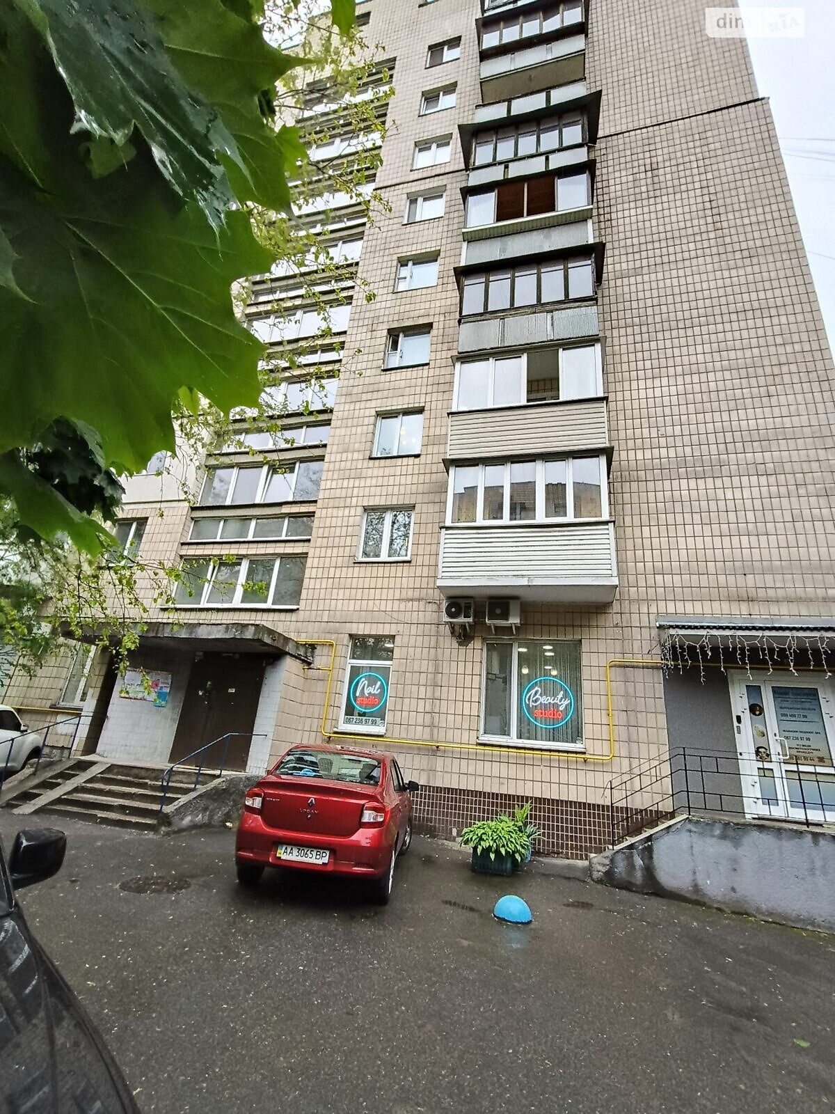 трикімнатна квартира в Києві, район Печерський, на вул. Ковпака 3 в довготривалу оренду помісячно фото 1 трикімнатна квартира в Києві, район Печерський, на вул. Ковпака 3 в довготривалу оренду помісячно фото 1