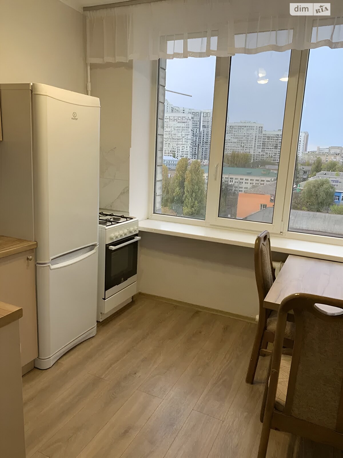 двокімнатна квартира в Києві, район Саперне Поле, на бул. Лесі Українки 36/10 в довготривалу оренду помісячно фото 1 двокімнатна квартира в Києві, район Саперне Поле, на бул. Лесі Українки 36/10 в довготривалу оренду помісячно фото 1