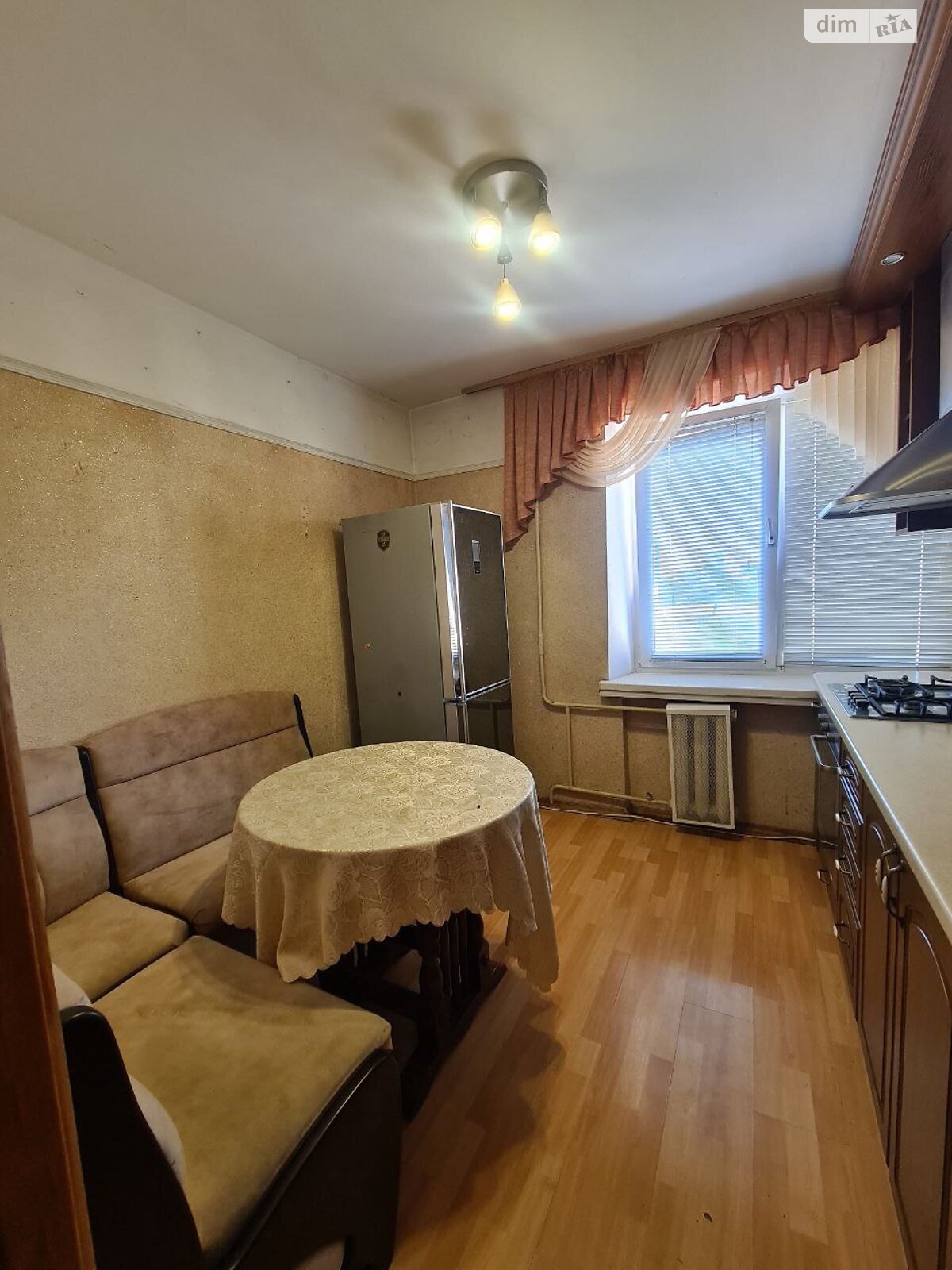 однокімнатна квартира в Києві, район Саперне Поле, на бул. Лесі Українки 28А в довготривалу оренду помісячно фото 1