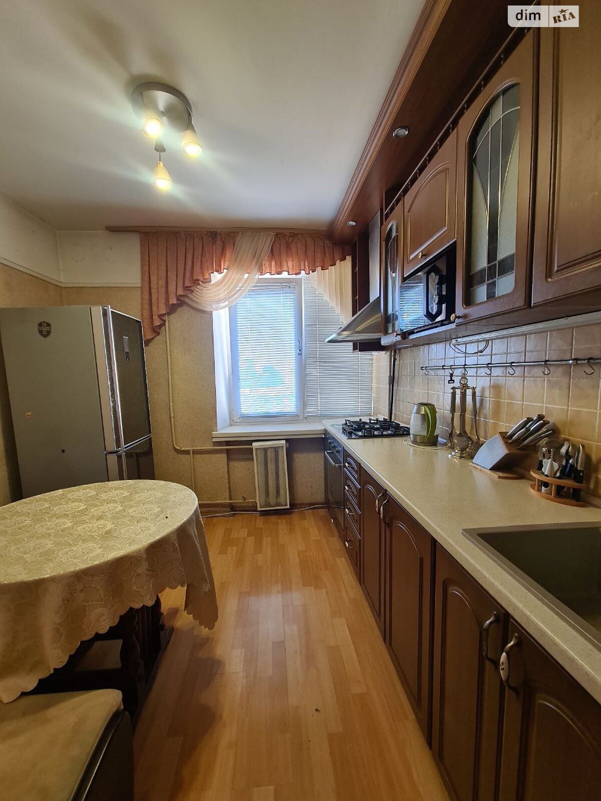 однокімнатна квартира в Києві, район Саперне Поле, на бул. Лесі Українки 28А в довготривалу оренду помісячно фото 1