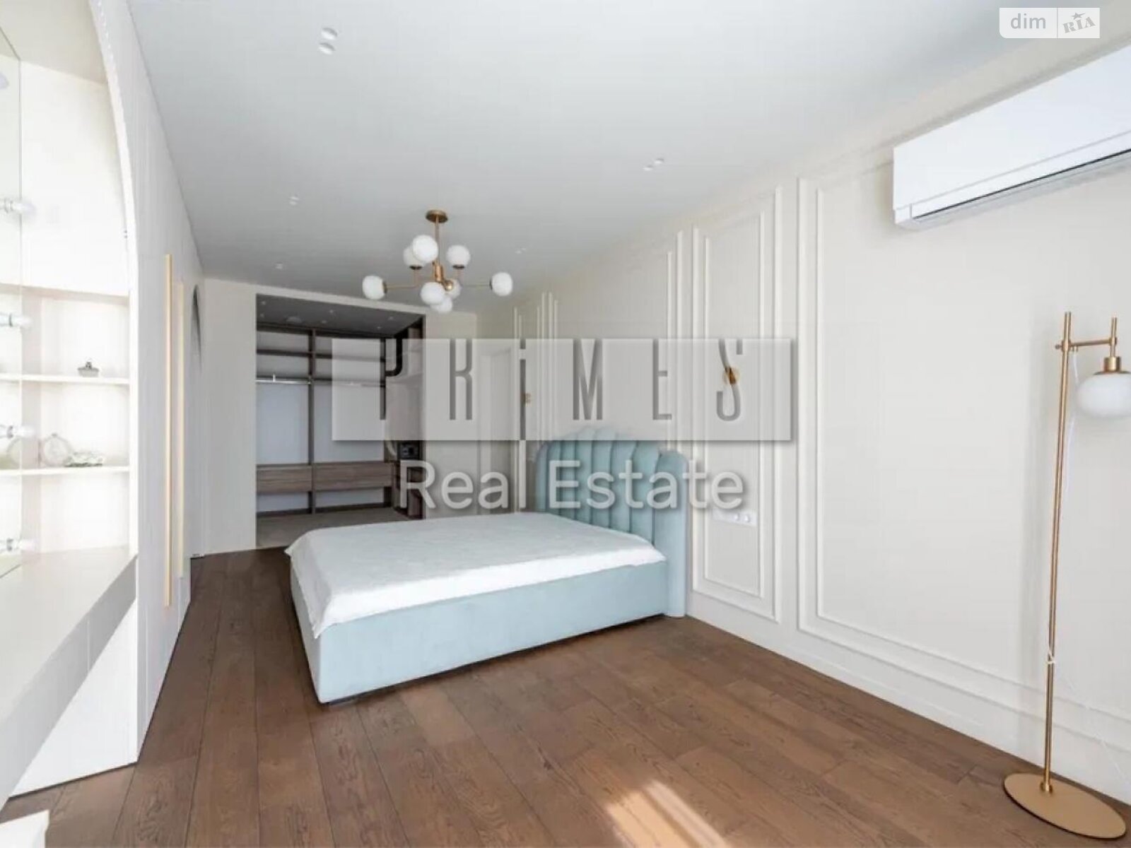 четырехкомнатная квартира в Киеве, район Саперное Поле, на ул. Маккейна Джона 3А в аренду на долгий срок помесячно фото 1