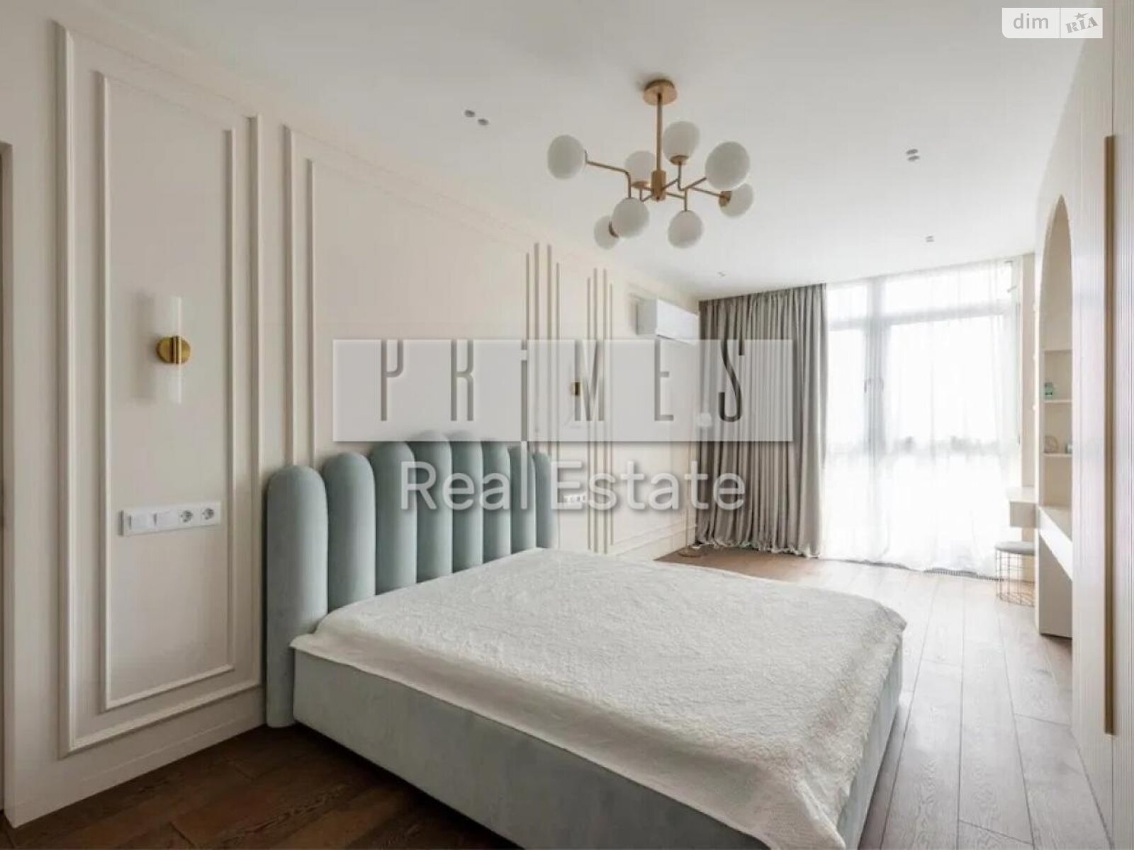 четырехкомнатная квартира в Киеве, район Саперное Поле, на ул. Маккейна Джона 3А в аренду на долгий срок помесячно фото 1