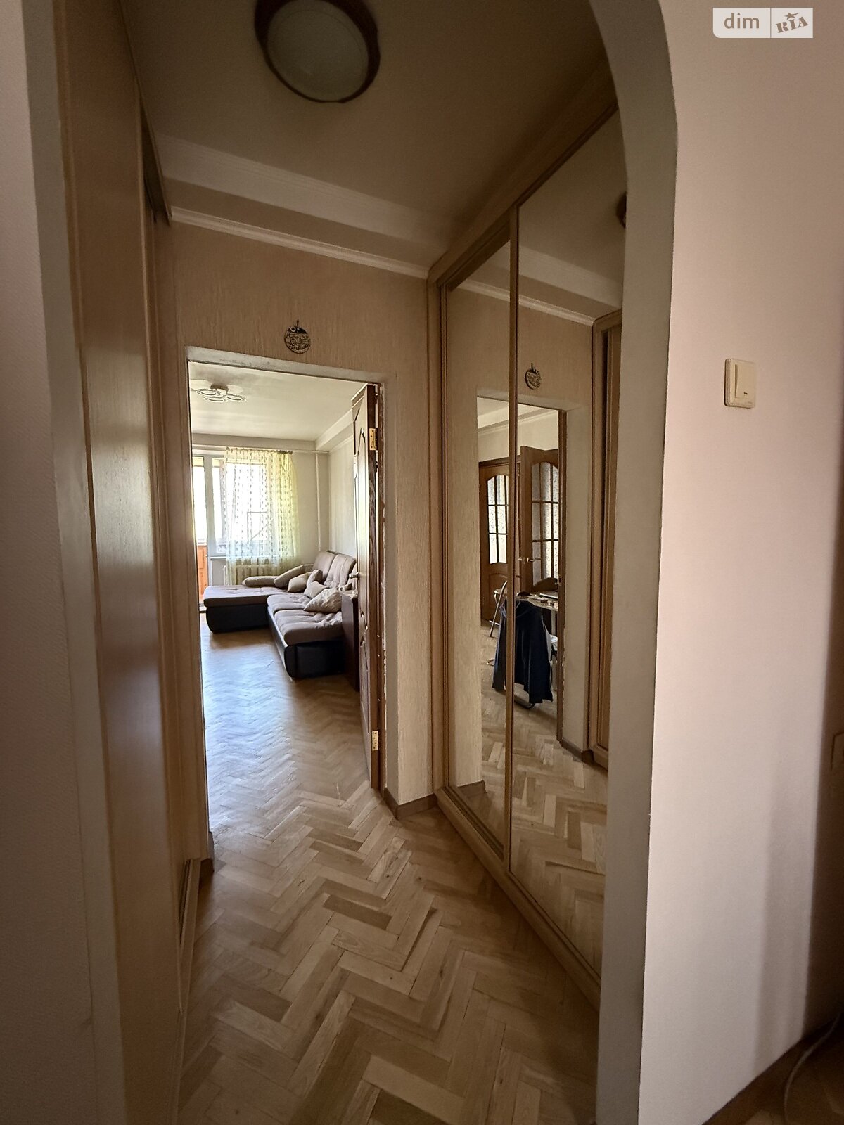 двухкомнатная квартира в Киеве, район Саперное Поле, на бул. Марии Приймаченко 6А в аренду на долгий срок помесячно фото 1 двухкомнатная квартира в Киеве, район Саперное Поле, на бул. Марии Приймаченко 6А в аренду на долгий срок помесячно фото 1