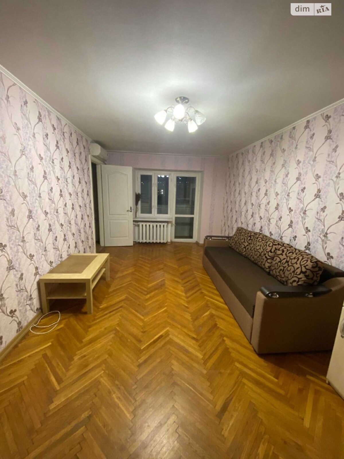 однокімнатна квартира в Києві, район Саперне Поле, на бул. Миколи Міхновського 19А в довготривалу оренду помісячно фото 1 однокімнатна квартира в Києві, район Саперне Поле, на бул. Миколи Міхновського 19А в довготривалу оренду помісячно фото 1