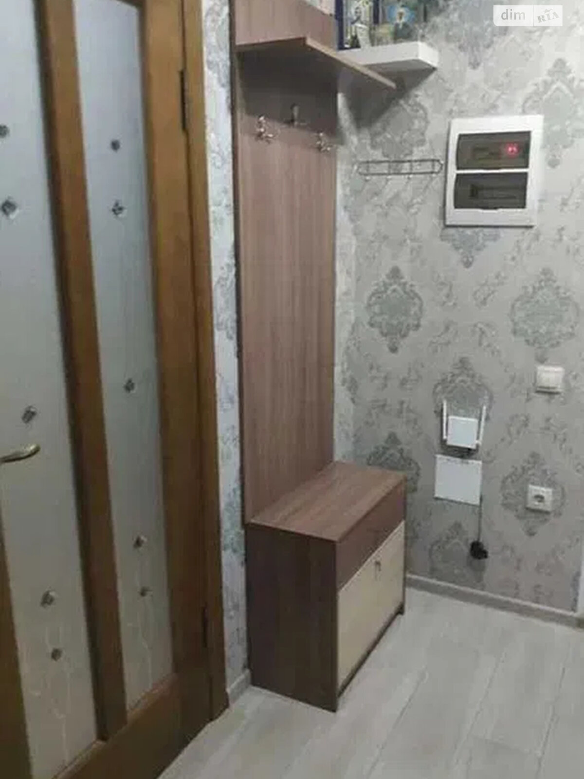 однокомнатная квартира в Киеве, район Саперное Поле, на ул. Предславинская 40 в аренду на долгий срок помесячно фото 1 однокомнатная квартира в Киеве, район Саперное Поле, на ул. Предславинская 40 в аренду на долгий срок помесячно фото 1
