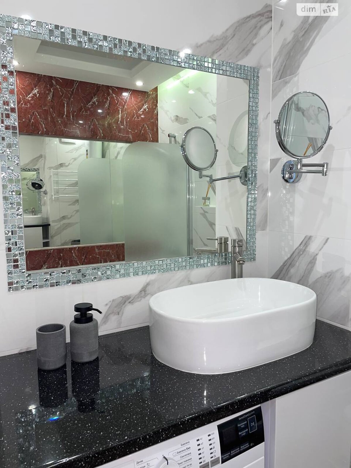 двухкомнатная квартира в Киеве, район Саперное Поле, на ул. Предславинская 55А в аренду на долгий срок помесячно фото 1 двухкомнатная квартира в Киеве, район Саперное Поле, на ул. Предславинская 55А в аренду на долгий срок помесячно фото 1