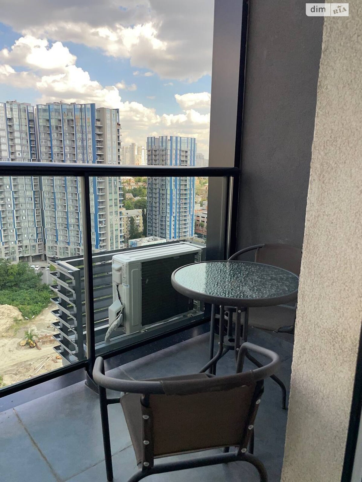 двухкомнатная квартира в Киеве, район Саперное Поле, на ул. Предславинская 55А в аренду на долгий срок помесячно фото 1 двухкомнатная квартира в Киеве, район Саперное Поле, на ул. Предславинская 55А в аренду на долгий срок помесячно фото 1