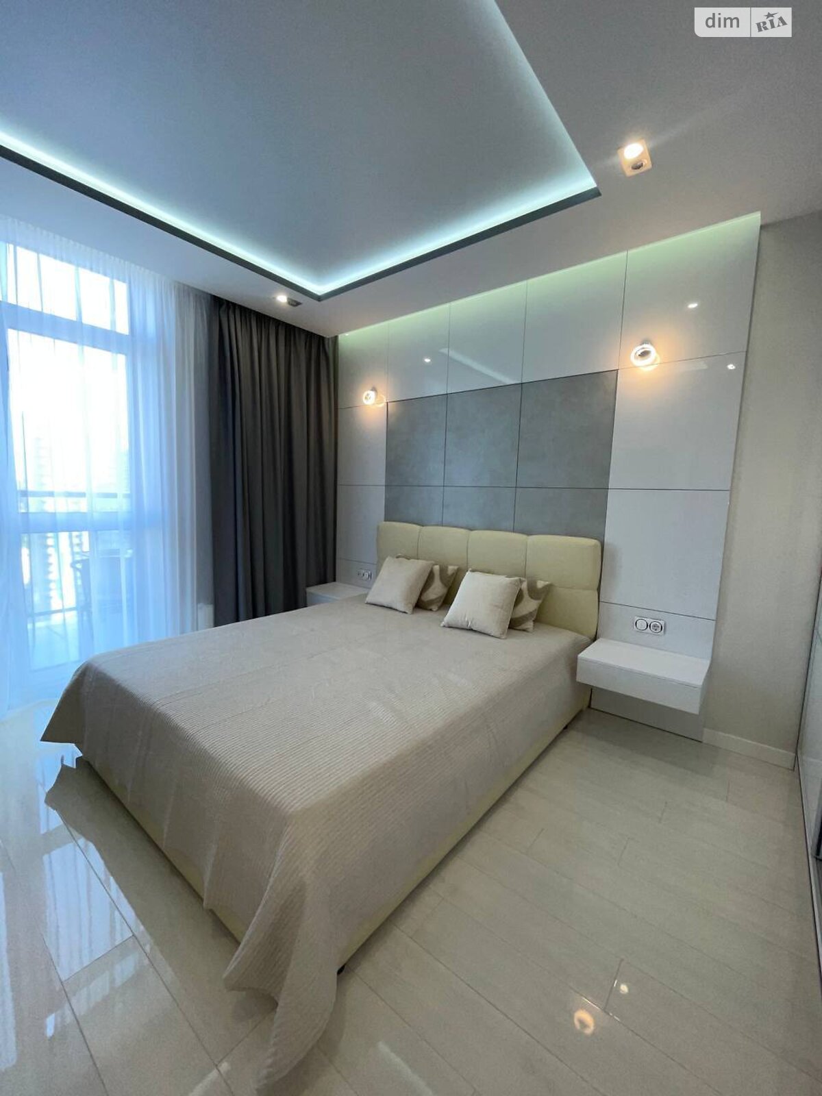 двухкомнатная квартира в Киеве, район Саперное Поле, на ул. Предславинская 55А в аренду на долгий срок помесячно фото 1 двухкомнатная квартира в Киеве, район Саперное Поле, на ул. Предславинская 55А в аренду на долгий срок помесячно фото 1