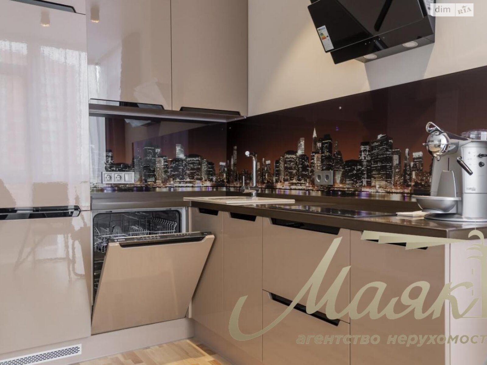 однокомнатная квартира в Киеве, район Саперное Поле, на ул. Предславинская 42А в аренду на долгий срок помесячно фото 1