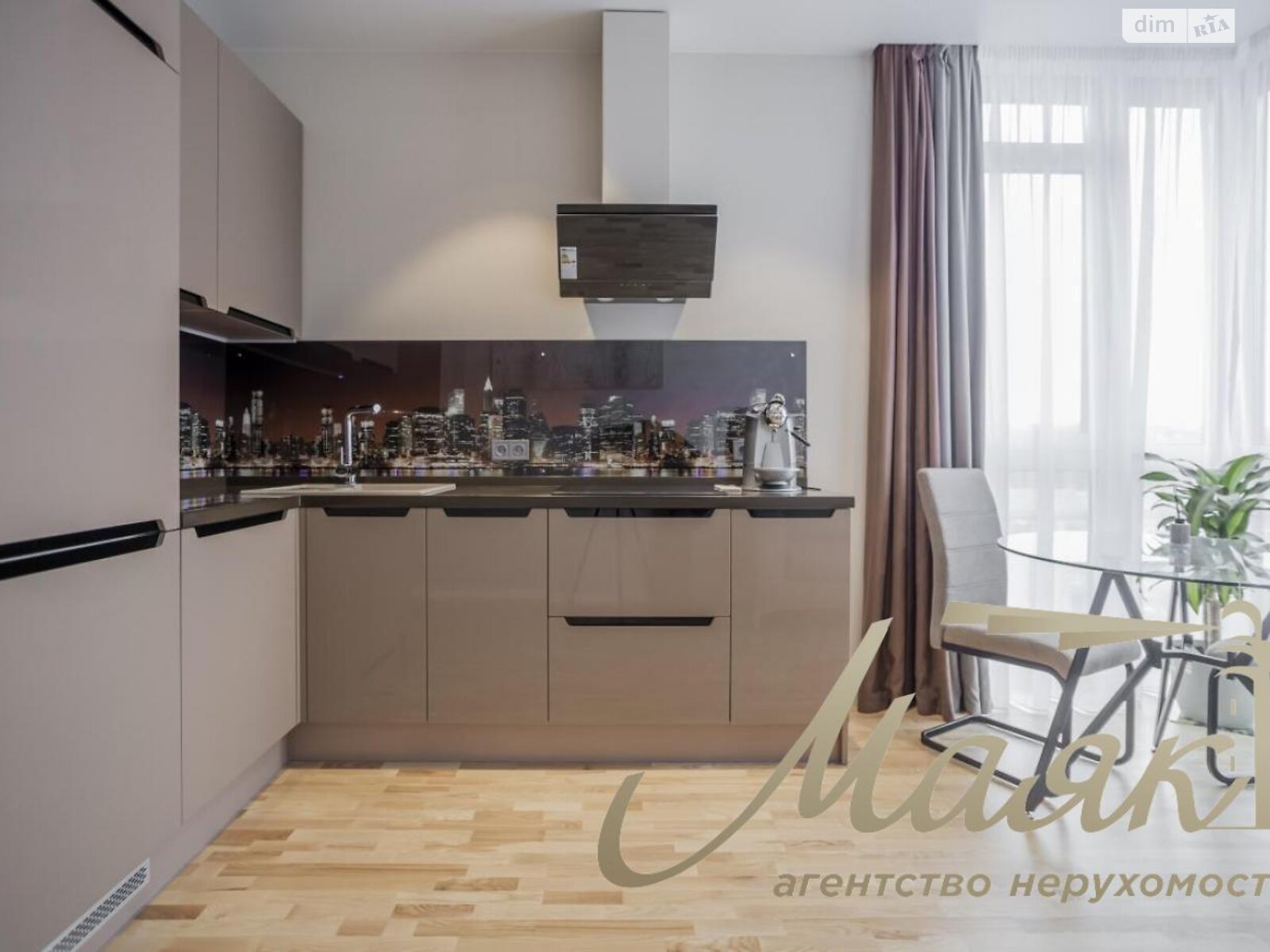 однокомнатная квартира в Киеве, район Саперное Поле, на ул. Предславинская 42А в аренду на долгий срок помесячно фото 1