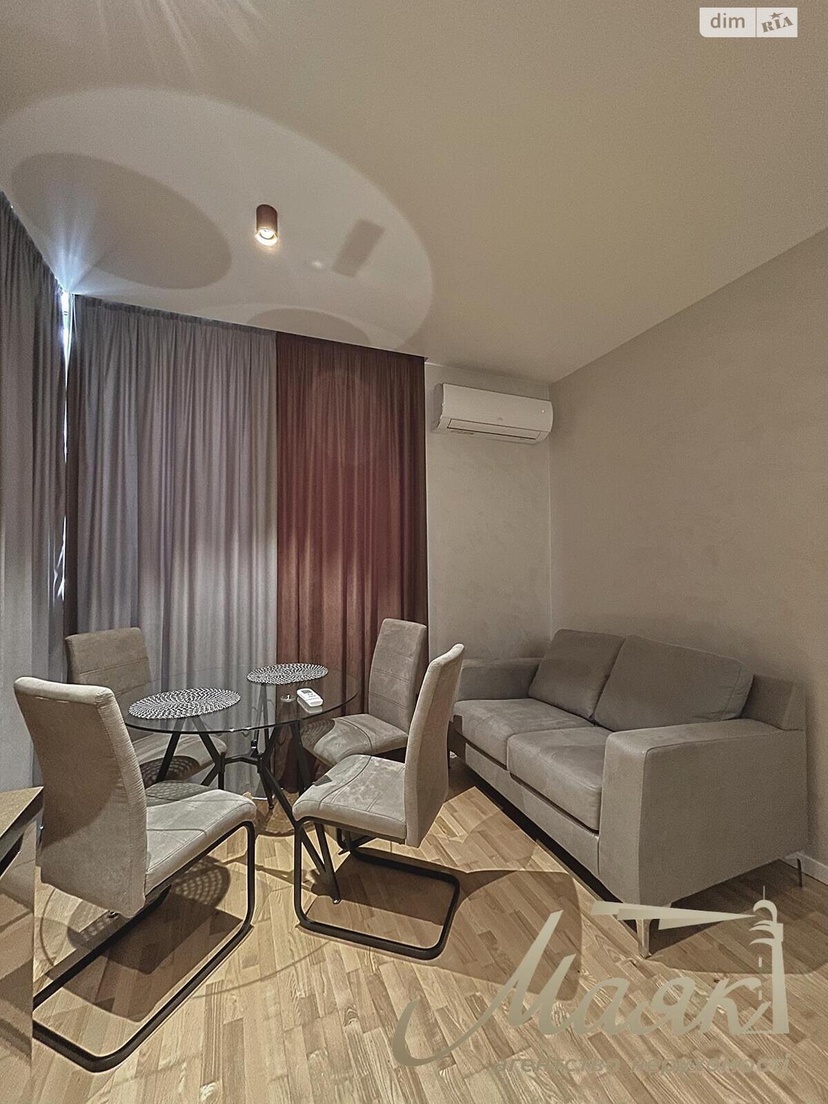 однокомнатная квартира в Киеве, район Саперное Поле, на ул. Предславинская 42А в аренду на долгий срок помесячно фото 1