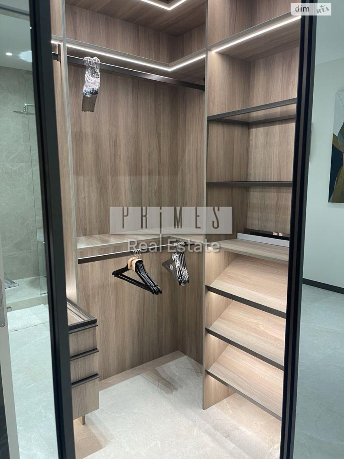 трехкомнатная квартира в Киеве, район Саперное Поле, на ул. Саперное Поле 5 в аренду на долгий срок помесячно фото 1 трехкомнатная квартира в Киеве, район Саперное Поле, на ул. Саперное Поле 5 в аренду на долгий срок помесячно фото 1