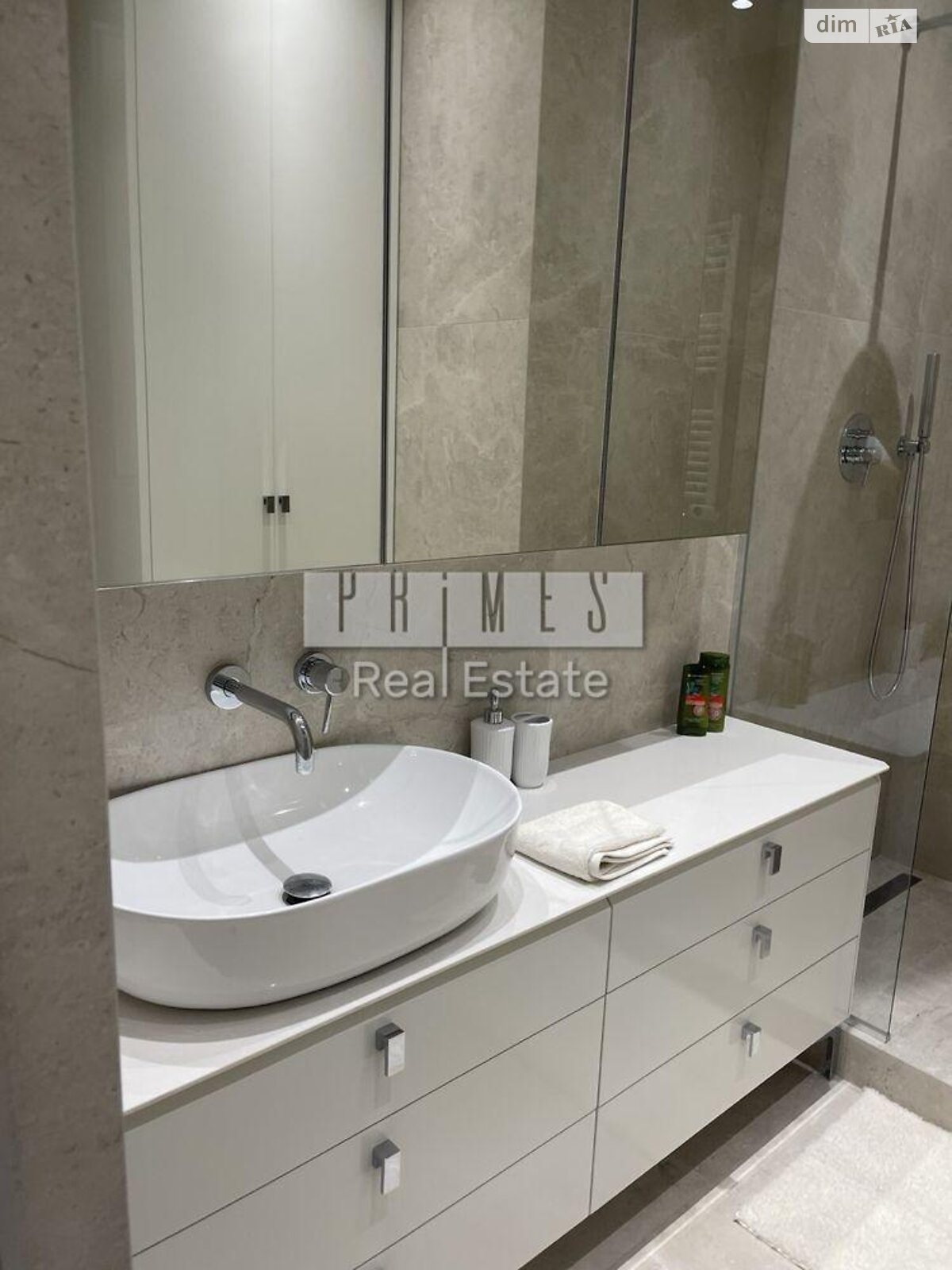 трехкомнатная квартира в Киеве, район Саперное Поле, на ул. Саперное Поле 5 в аренду на долгий срок помесячно фото 1 трехкомнатная квартира в Киеве, район Саперное Поле, на ул. Саперное Поле 5 в аренду на долгий срок помесячно фото 1