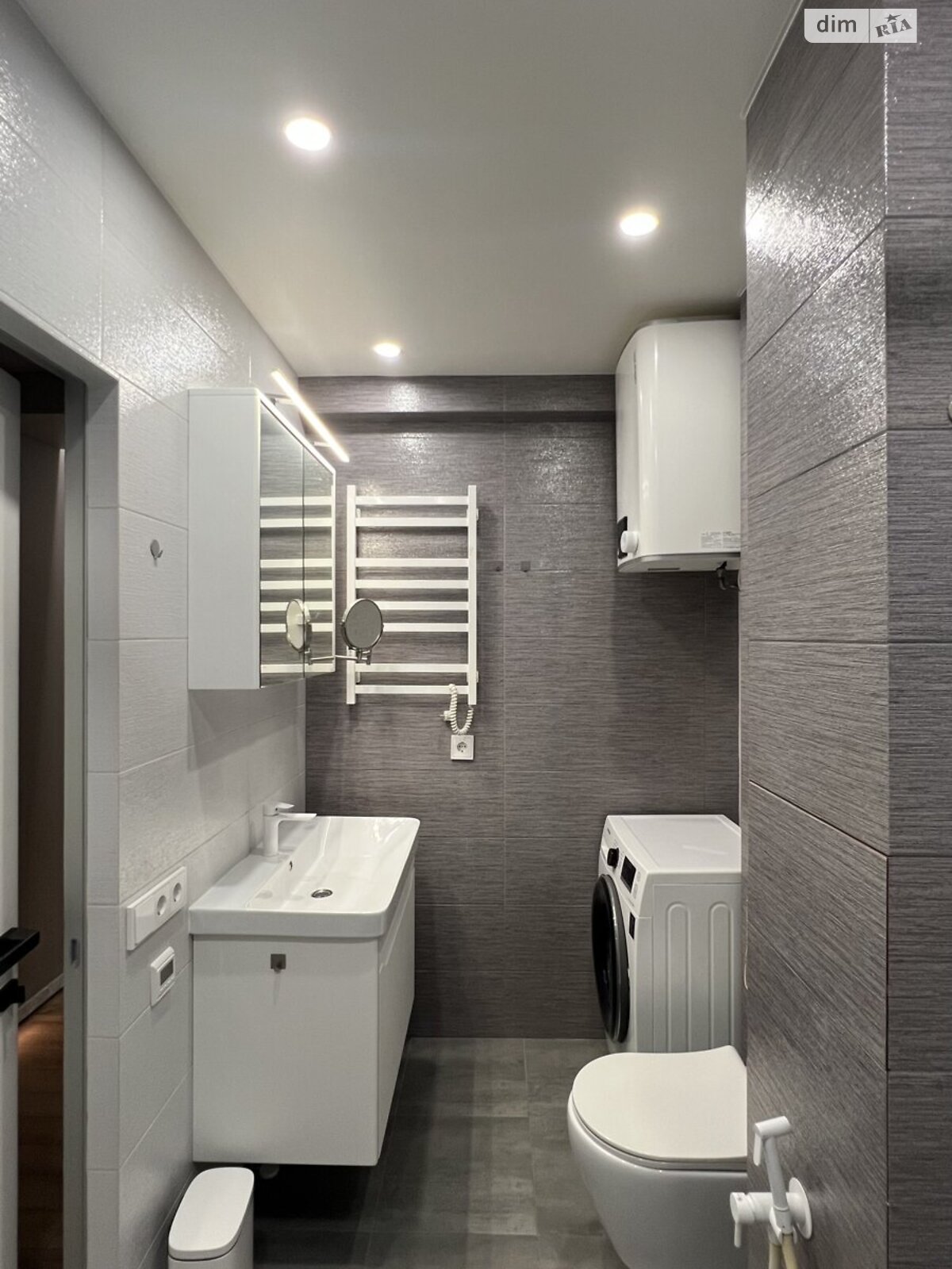 двухкомнатная квартира в Киеве, район Саперное Поле, на ул. Саперное Поле 45 в аренду на долгий срок помесячно фото 1