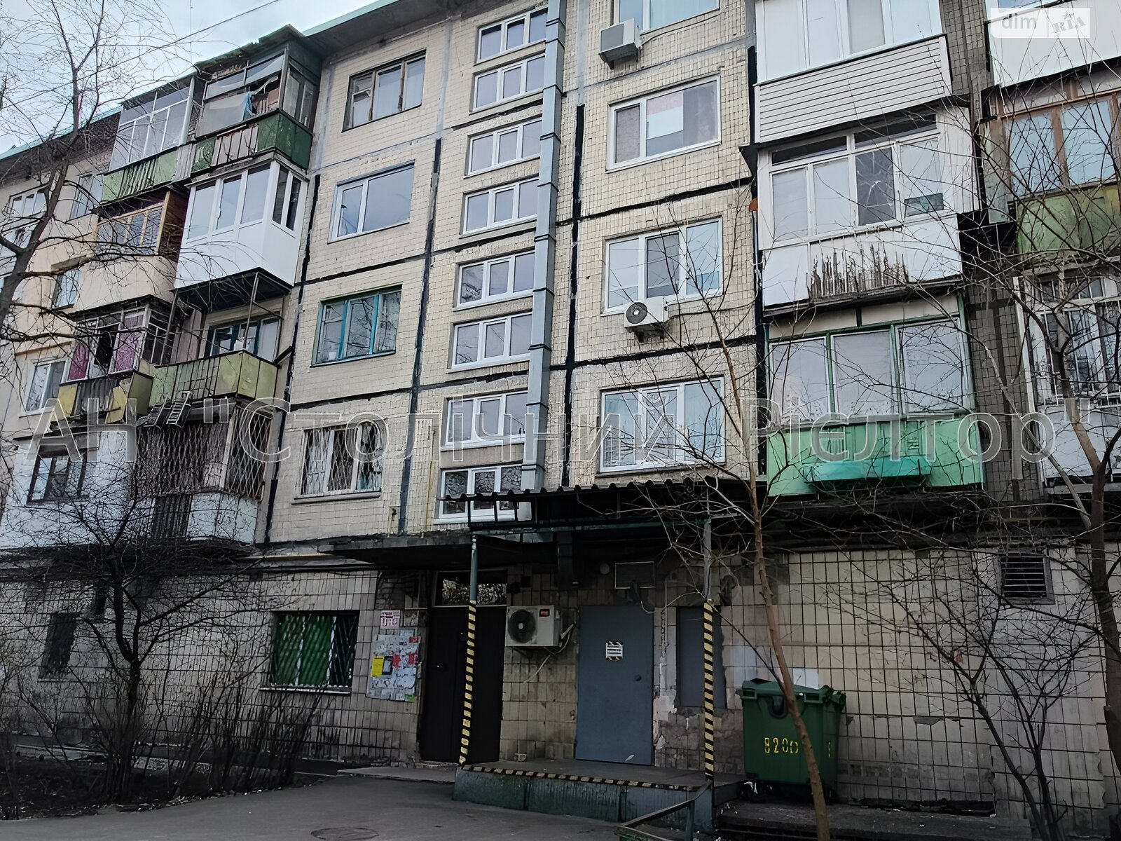 однокімнатна квартира в Києві, район Північно-Броварський Масив, на вул. Анатолія Солов’яненка 7 в довготривалу оренду помісячно фото 1 однокімнатна квартира в Києві, район Північно-Броварський Масив, на вул. Анатолія Солов’яненка 7 в довготривалу оренду помісячно фото 1