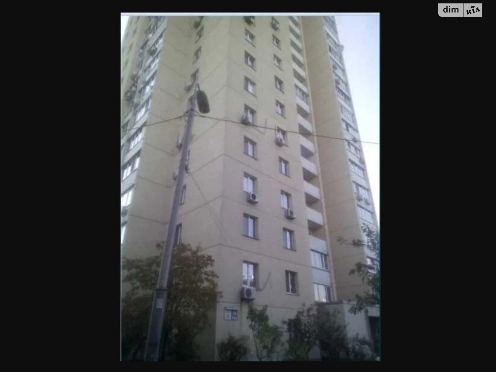 трехкомнатная квартира в Киеве, район Северно-Броварский Масив, на бул. Дарницкий 12 в аренду на долгий срок помесячно фото 1