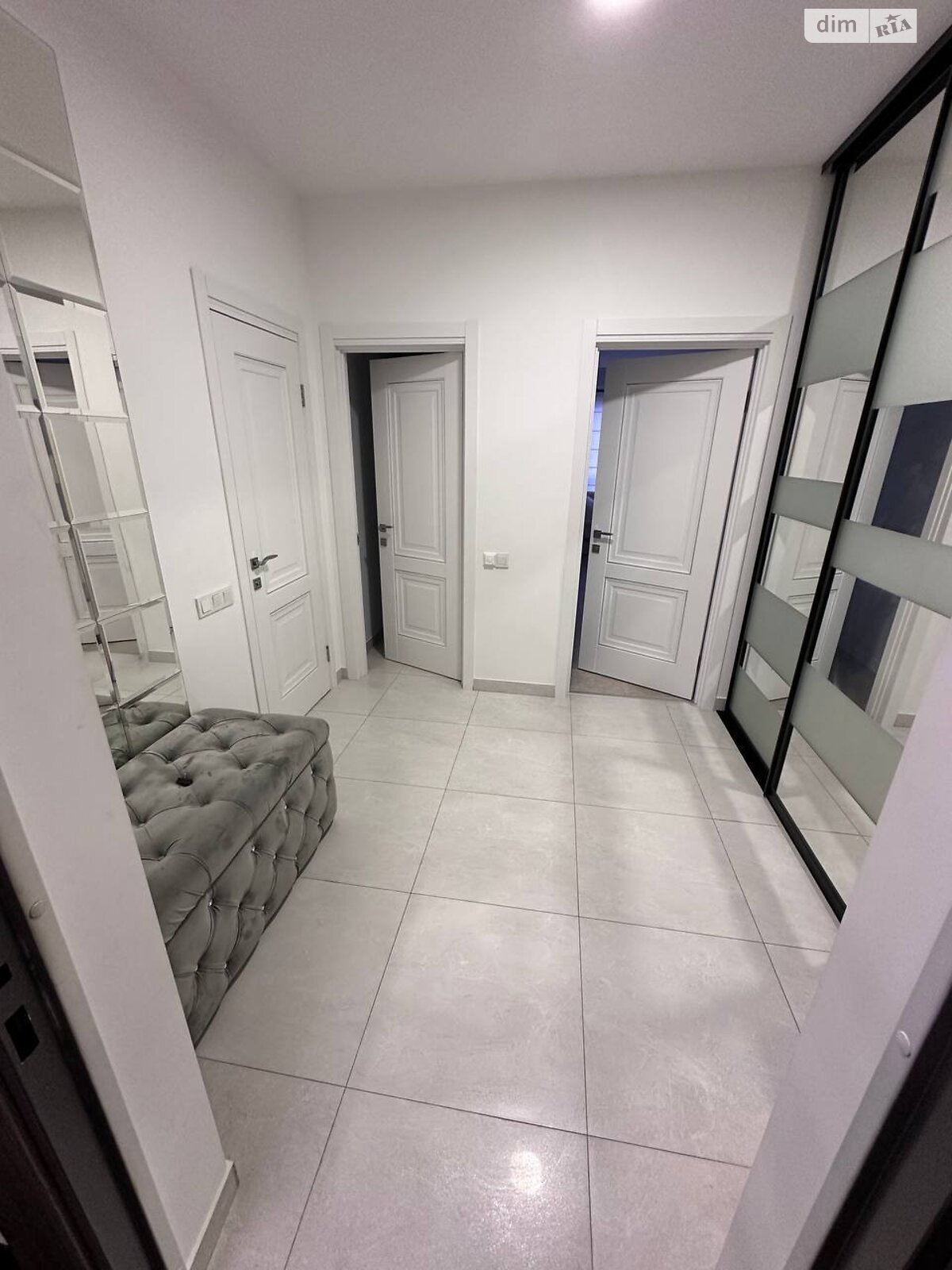 однокімнатна квартира в Києві, район Північно-Броварський Масив, на вул. Князя Романа Мстиславича 28Б в довготривалу оренду помісячно фото 1 однокімнатна квартира в Києві, район Північно-Броварський Масив, на вул. Князя Романа Мстиславича 28Б в довготривалу оренду помісячно фото 1