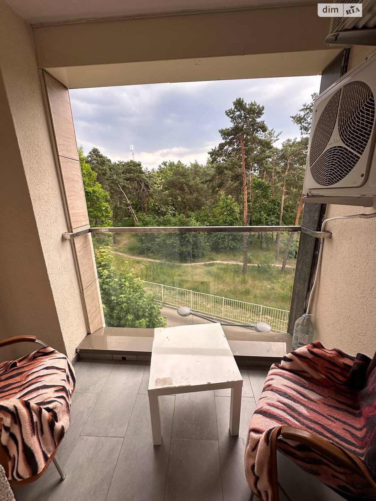 однокімнатна квартира в Києві, район Північно-Броварський Масив, на вул. Князя Романа Мстиславича 28Б в довготривалу оренду помісячно фото 1 однокімнатна квартира в Києві, район Північно-Броварський Масив, на вул. Князя Романа Мстиславича 28Б в довготривалу оренду помісячно фото 1