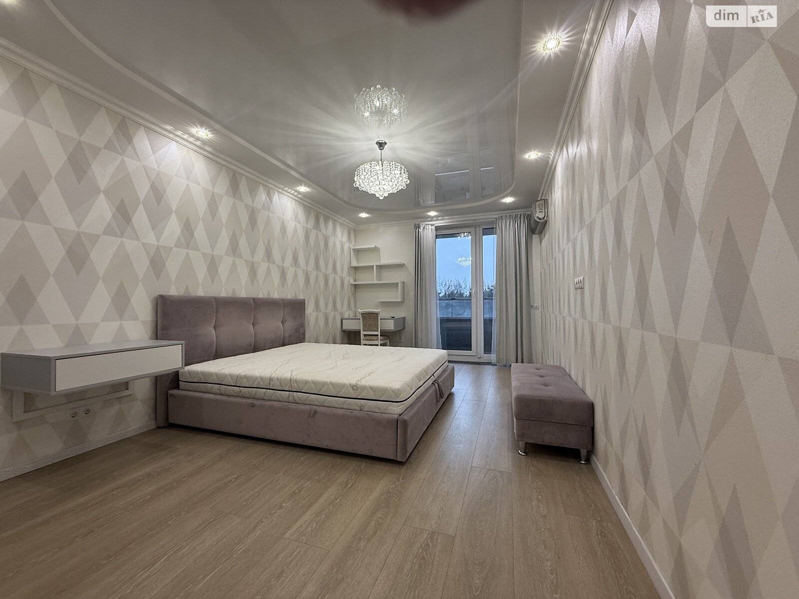 двухкомнатная квартира в Киеве, район Северно-Броварский Масив, на ул. Князя Романа Мстиславича 28 в аренду на долгий срок помесячно фото 1 двухкомнатная квартира в Киеве, район Северно-Броварский Масив, на ул. Князя Романа Мстиславича 28 в аренду на долгий срок помесячно фото 1