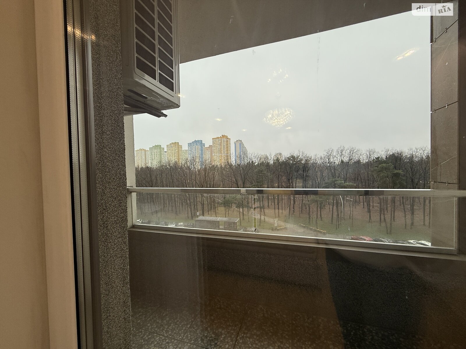 двухкомнатная квартира в Киеве, район Северно-Броварский Масив, на ул. Князя Романа Мстиславича 28 в аренду на долгий срок помесячно фото 1 двухкомнатная квартира в Киеве, район Северно-Броварский Масив, на ул. Князя Романа Мстиславича 28 в аренду на долгий срок помесячно фото 1