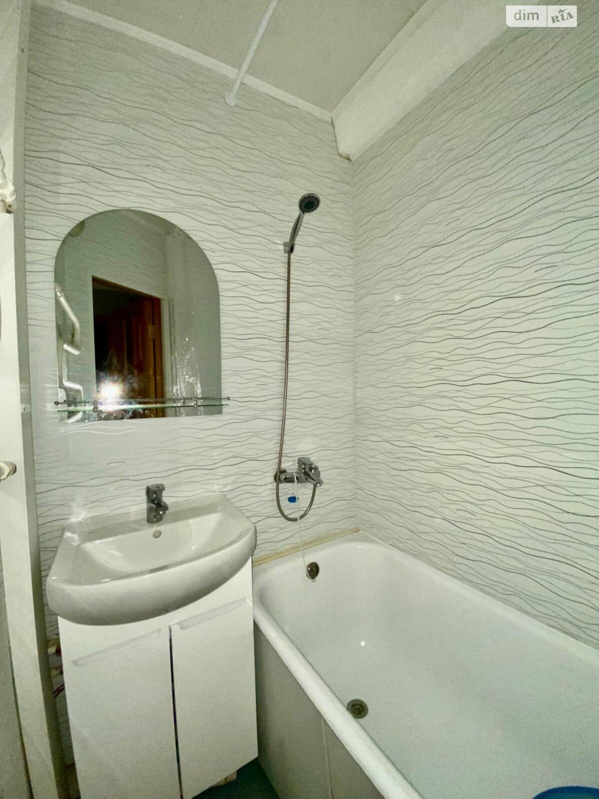 двухкомнатная квартира в Киеве, район Северно-Броварский Масив, на ул. Космическая 1/10 в аренду на долгий срок помесячно фото 1