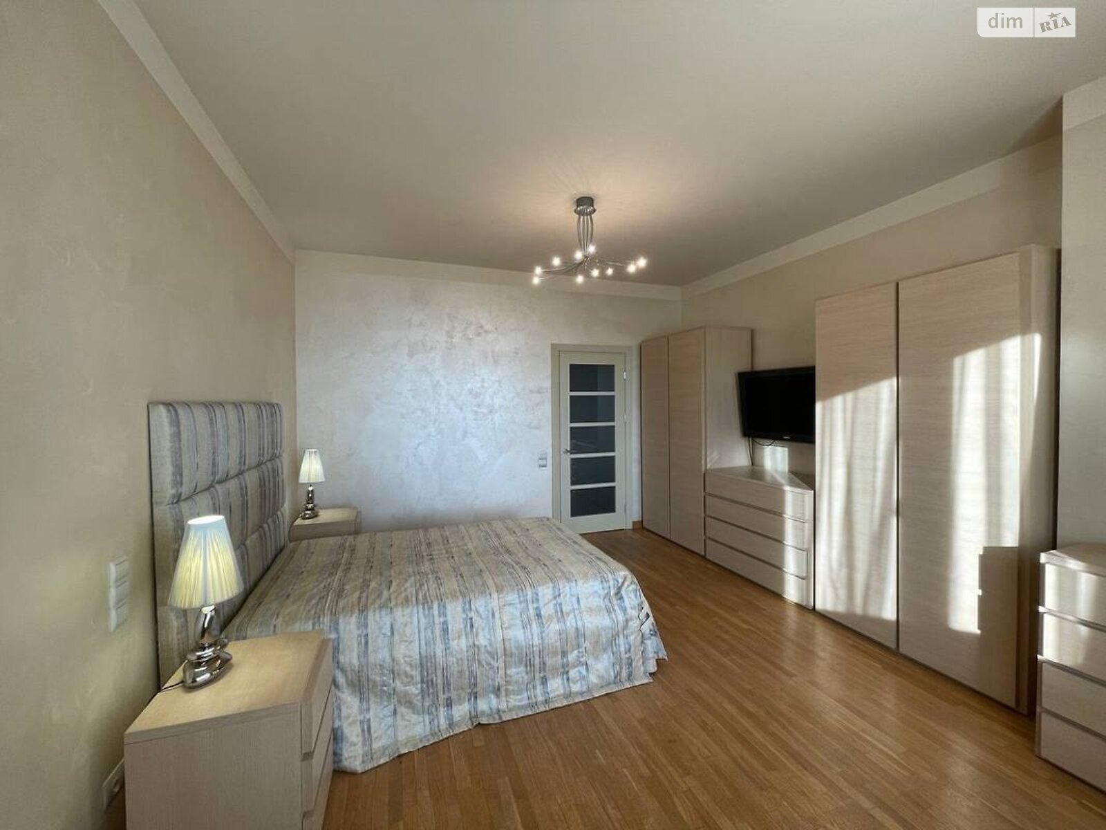 однокомнатная квартира в Киеве, район Шевченковский, на ул. Сечевых Стрельцов 52А корпус 2 в аренду на долгий срок помесячно фото 1 однокомнатная квартира в Киеве, район Шевченковский, на ул. Сечевых Стрельцов 52А корпус 2 в аренду на долгий срок помесячно фото 1