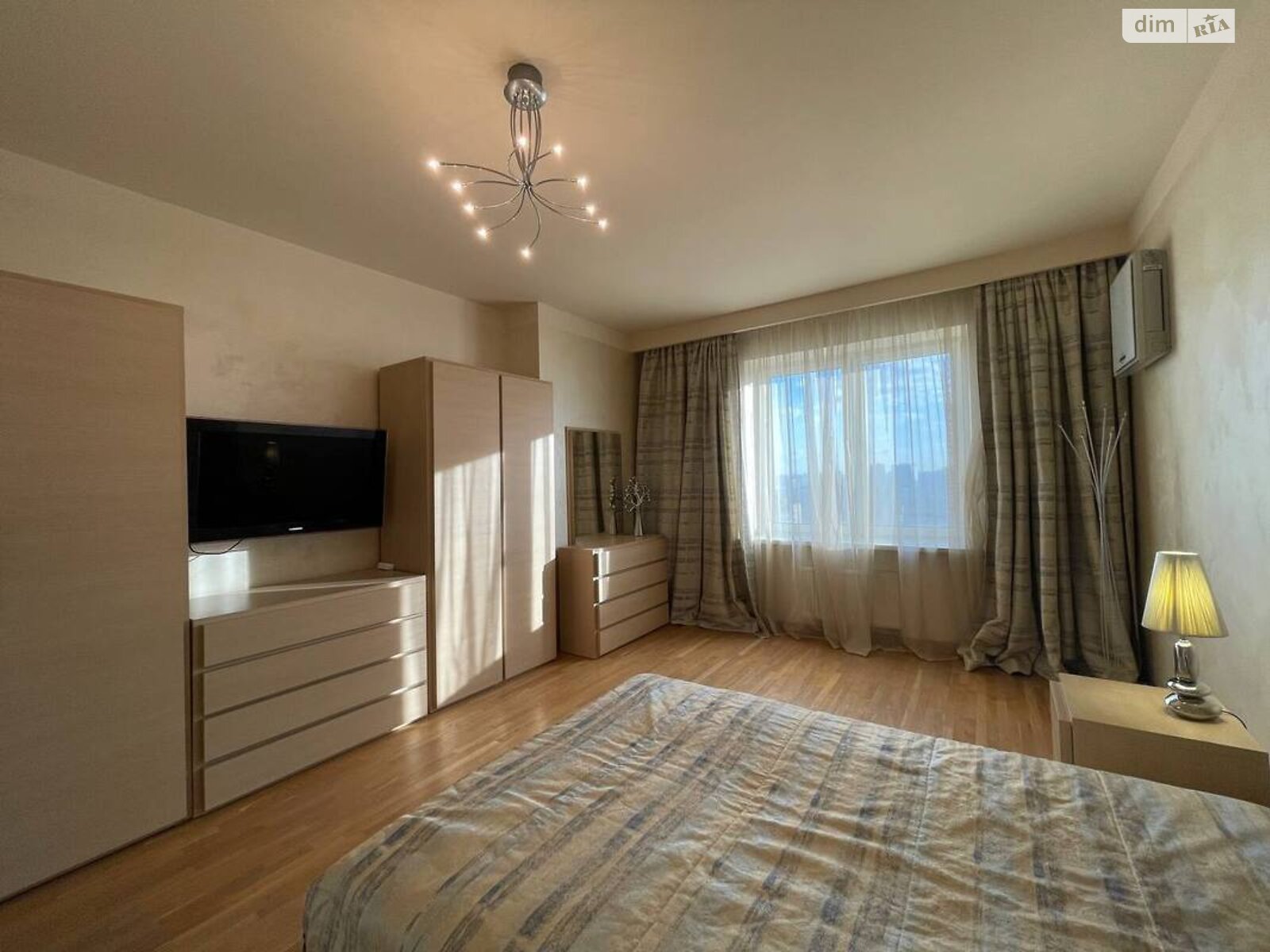 однокомнатная квартира в Киеве, район Шевченковский, на ул. Сечевых Стрельцов 52А корпус 2 в аренду на долгий срок помесячно фото 1 однокомнатная квартира в Киеве, район Шевченковский, на ул. Сечевых Стрельцов 52А корпус 2 в аренду на долгий срок помесячно фото 1