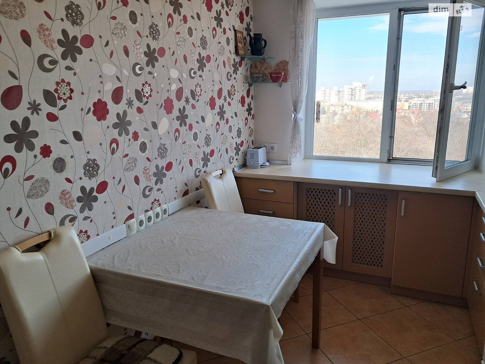 трикімнатна квартира з меблями в Києві, район Шевченківський, на пров. Артилерійський 5Б в довготривалу оренду помісячно фото 1 трикімнатна квартира з меблями в Києві, район Шевченківський, на пров. Артилерійський 5Б в довготривалу оренду помісячно фото 1