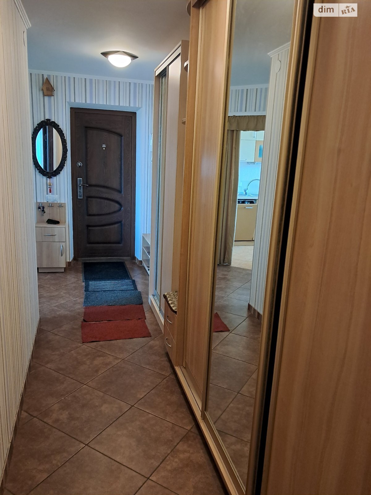 трикімнатна квартира з меблями в Києві, район Шевченківський, на пров. Артилерійський 5Б в довготривалу оренду помісячно фото 1 трикімнатна квартира з меблями в Києві, район Шевченківський, на пров. Артилерійський 5Б в довготривалу оренду помісячно фото 1