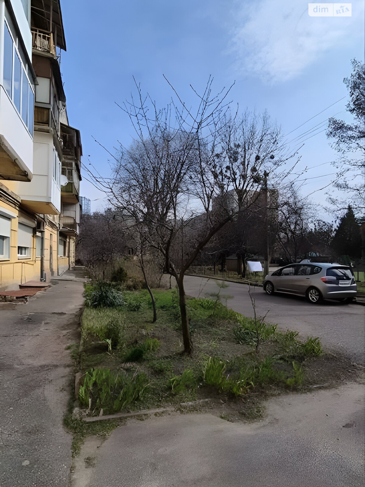 трикімнатна квартира в Києві, район Шевченківський, на пров. Артилерійський 13 в довготривалу оренду помісячно фото 1 трикімнатна квартира в Києві, район Шевченківський, на пров. Артилерійський 13 в довготривалу оренду помісячно фото 1