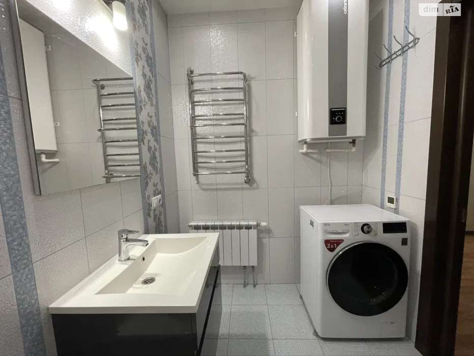 двокімнатна квартира в Києві, район Шевченківський, на вул. Авіаконструктора Ігоря Сікорського в довготривалу оренду помісячно фото 1 двокімнатна квартира в Києві, район Шевченківський, на вул. Авіаконструктора Ігоря Сікорського в довготривалу оренду помісячно фото 1
