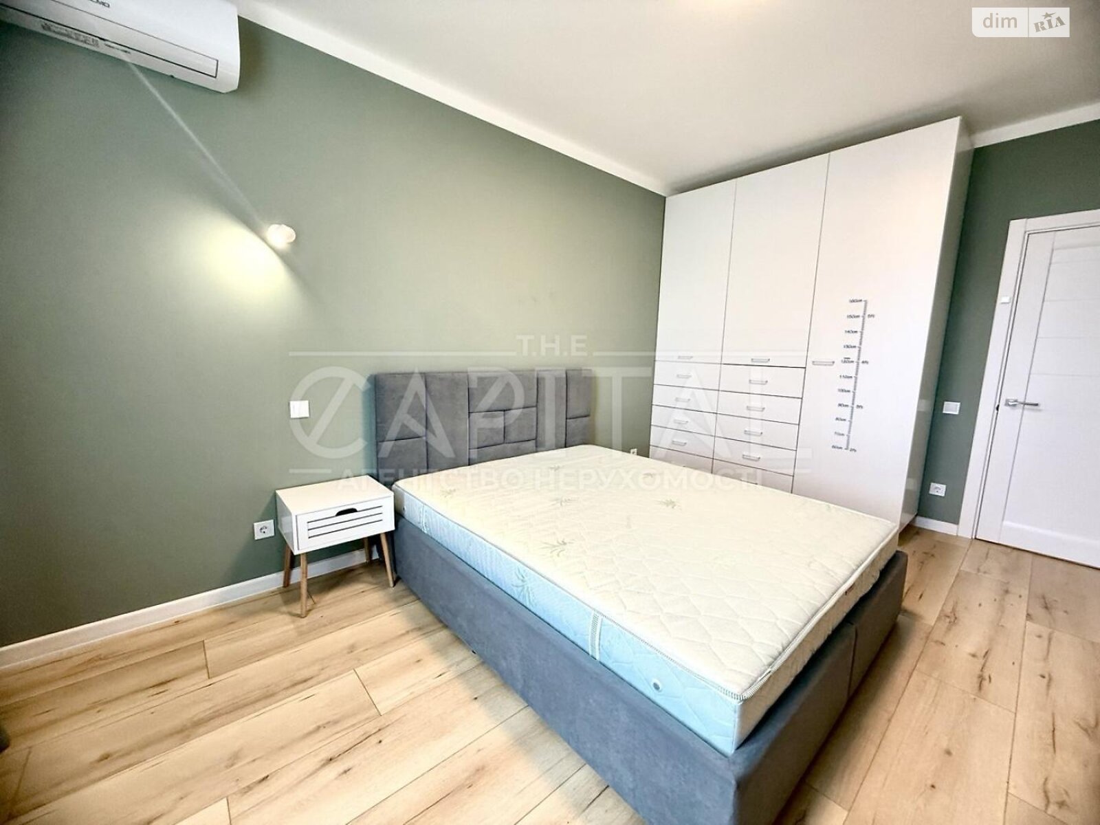 трехкомнатная квартира в Киеве, район Шевченковский, на ул. Авиаконструктора Игоря Сикорского 4В в аренду на долгий срок помесячно фото 1