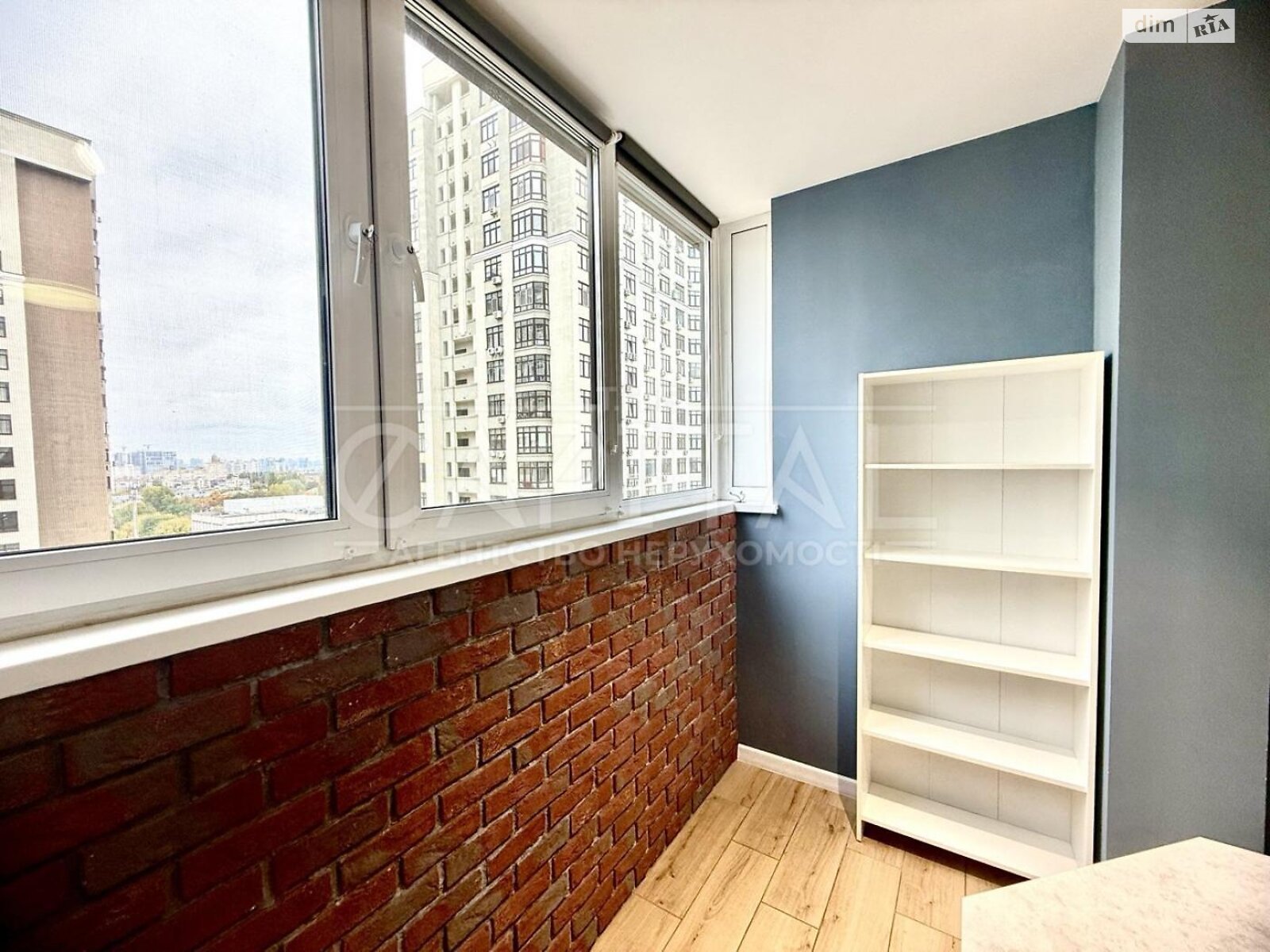 трехкомнатная квартира в Киеве, район Шевченковский, на ул. Авиаконструктора Игоря Сикорского 4В в аренду на долгий срок помесячно фото 1