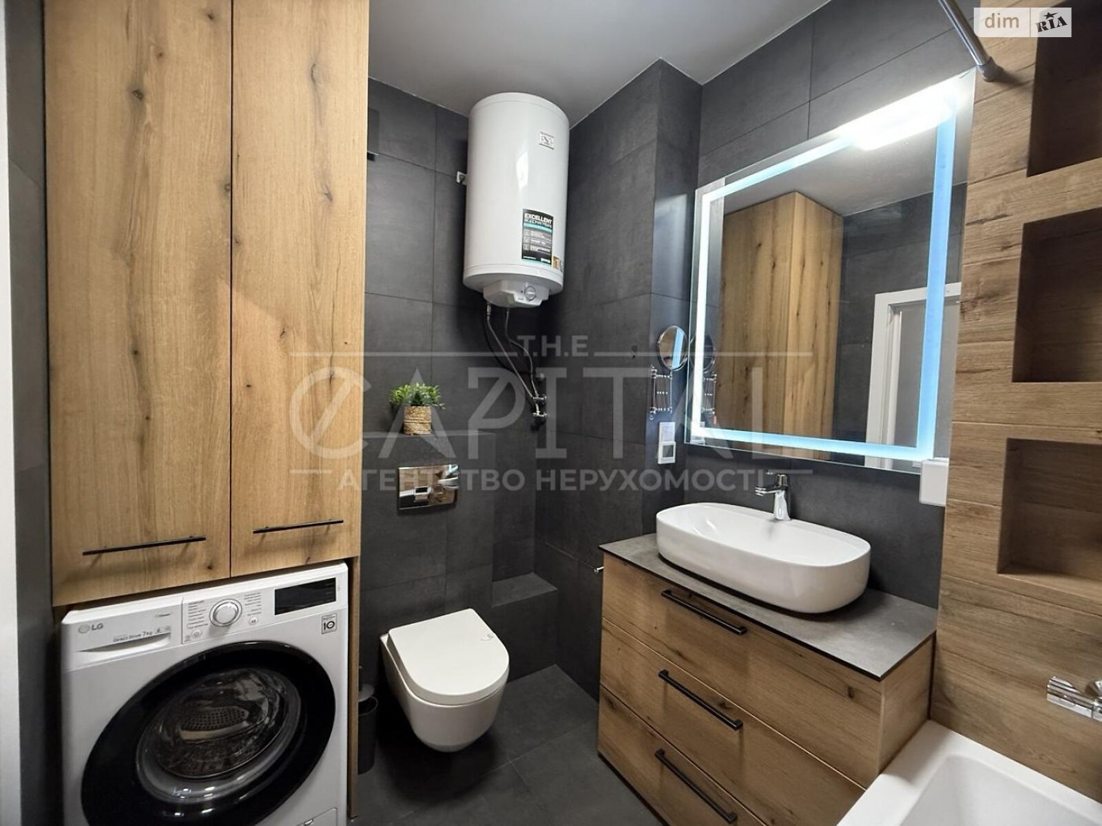 трехкомнатная квартира в Киеве, район Шевченковский, на ул. Авиаконструктора Игоря Сикорского 4В в аренду на долгий срок помесячно фото 1