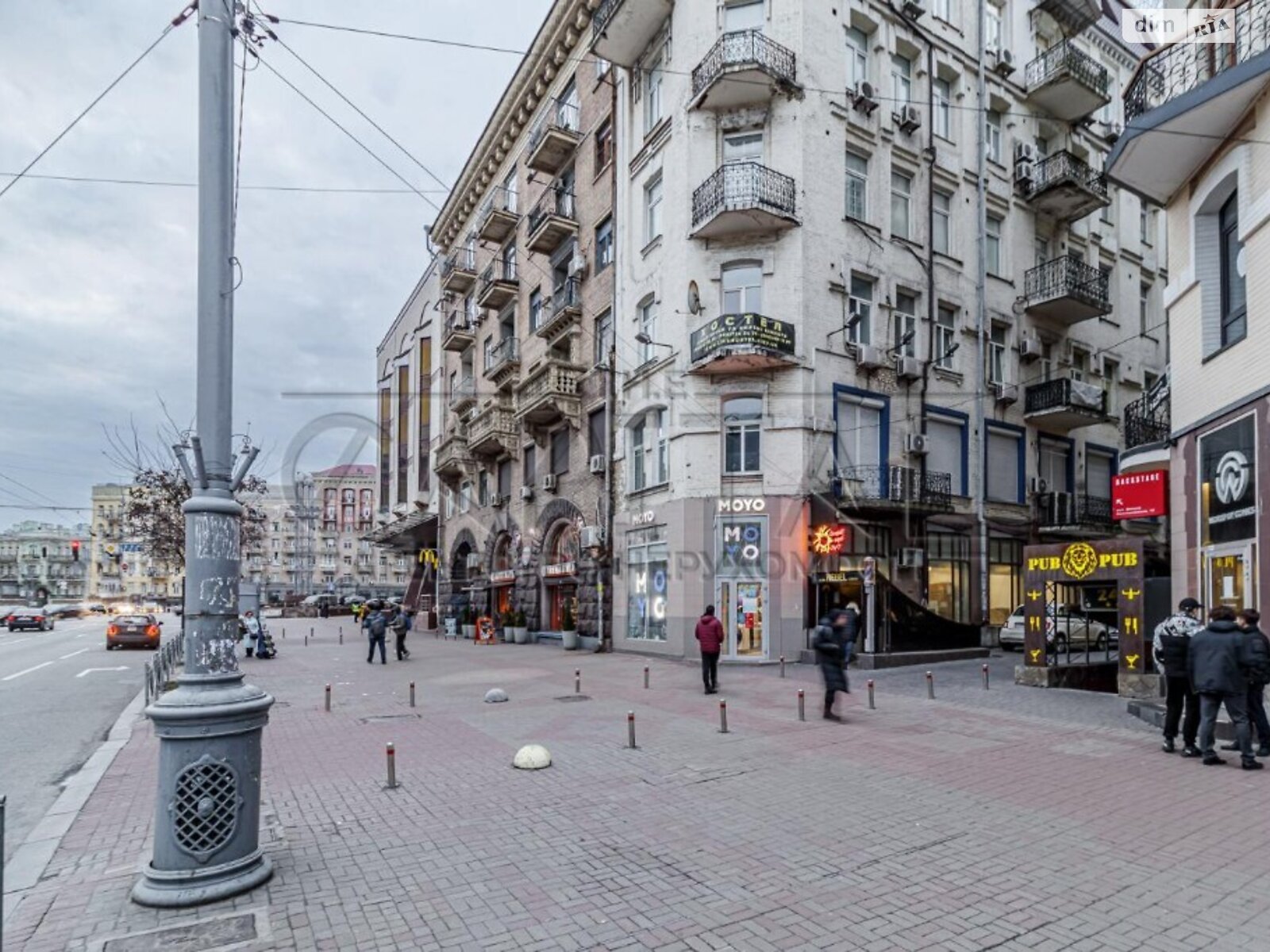 чотирикімнатна квартира в Києві, район Шевченківський, на вул. Велика Васильківська 18 в довготривалу оренду помісячно фото 1