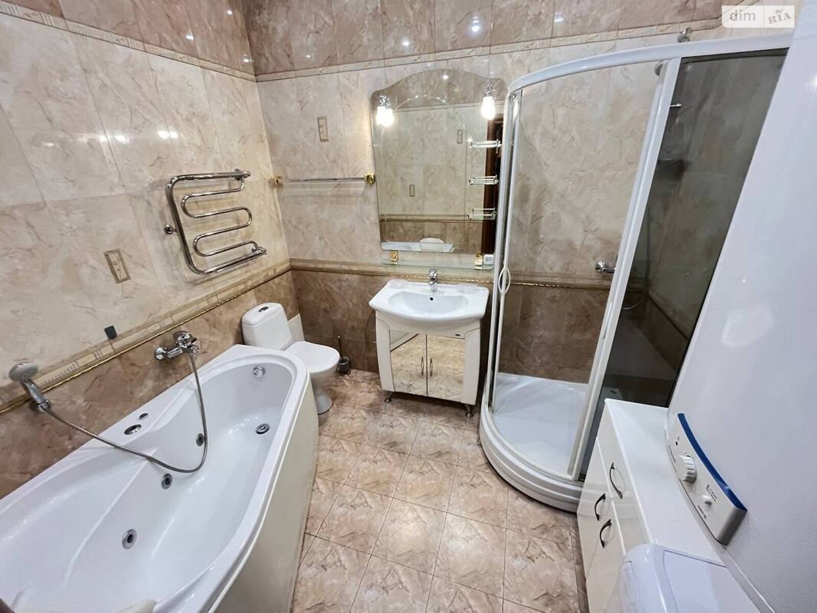 двухкомнатная квартира в Киеве, район Шевченковский, на ул. Дмитриевская 52Б в аренду на долгий срок помесячно фото 1