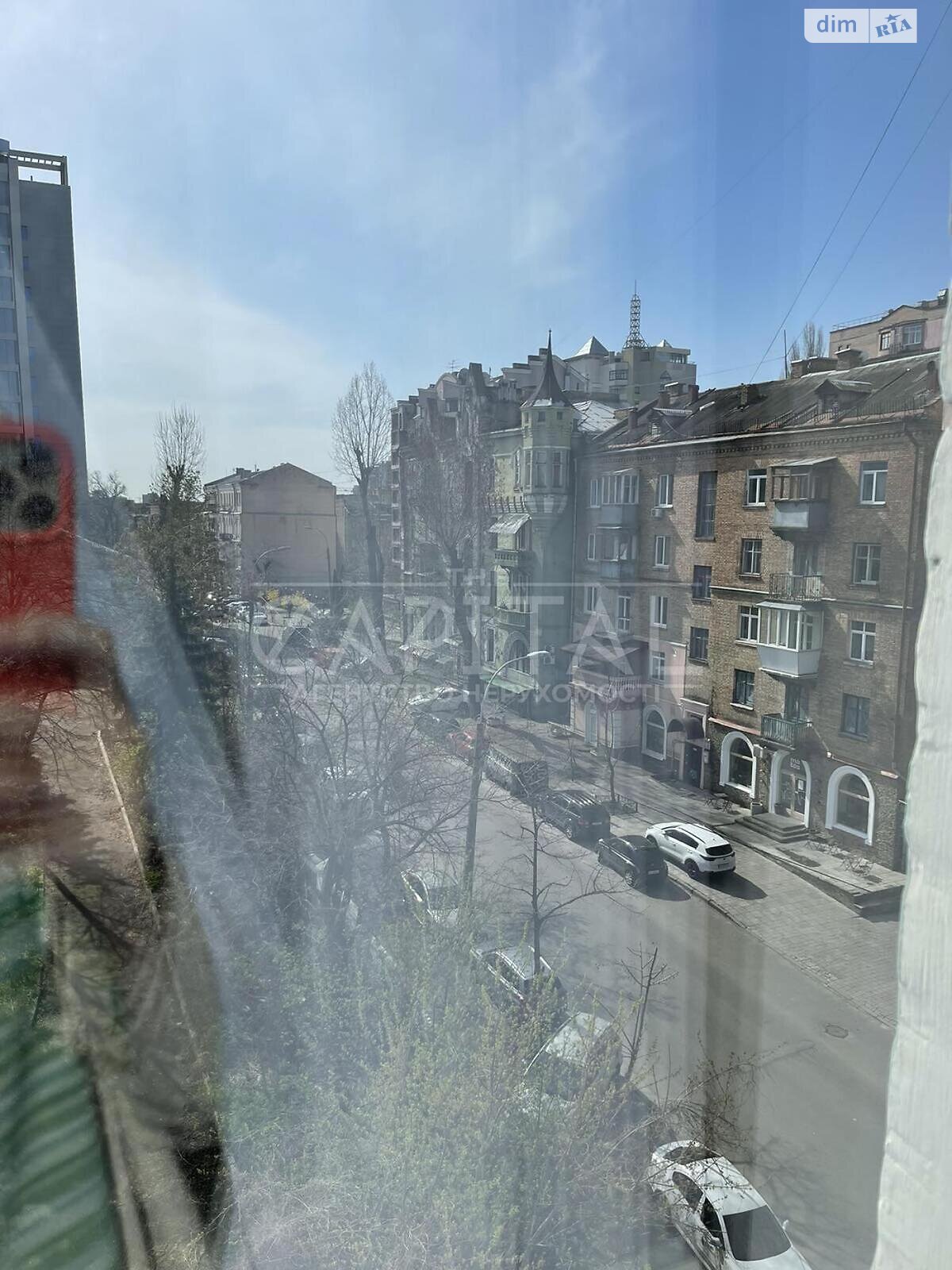 трехкомнатная квартира в Киеве, район Шевченковский, на ул. Гоголевская 30 в аренду на долгий срок помесячно фото 1