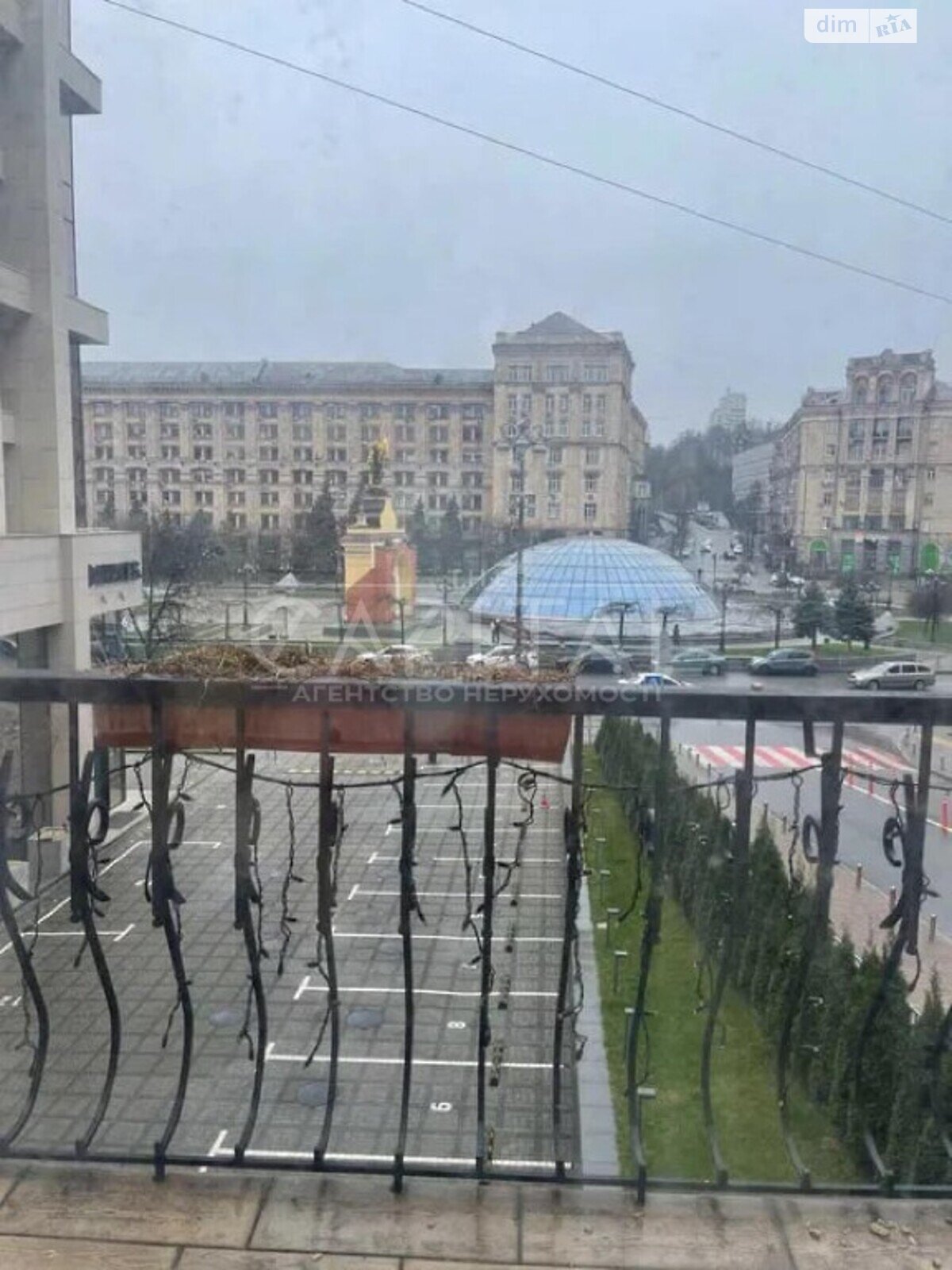 чотирикімнатна квартира в Києві, район Шевченківський, на вул. Костельна в довготривалу оренду помісячно фото 1 чотирикімнатна квартира в Києві, район Шевченківський, на вул. Костельна в довготривалу оренду помісячно фото 1