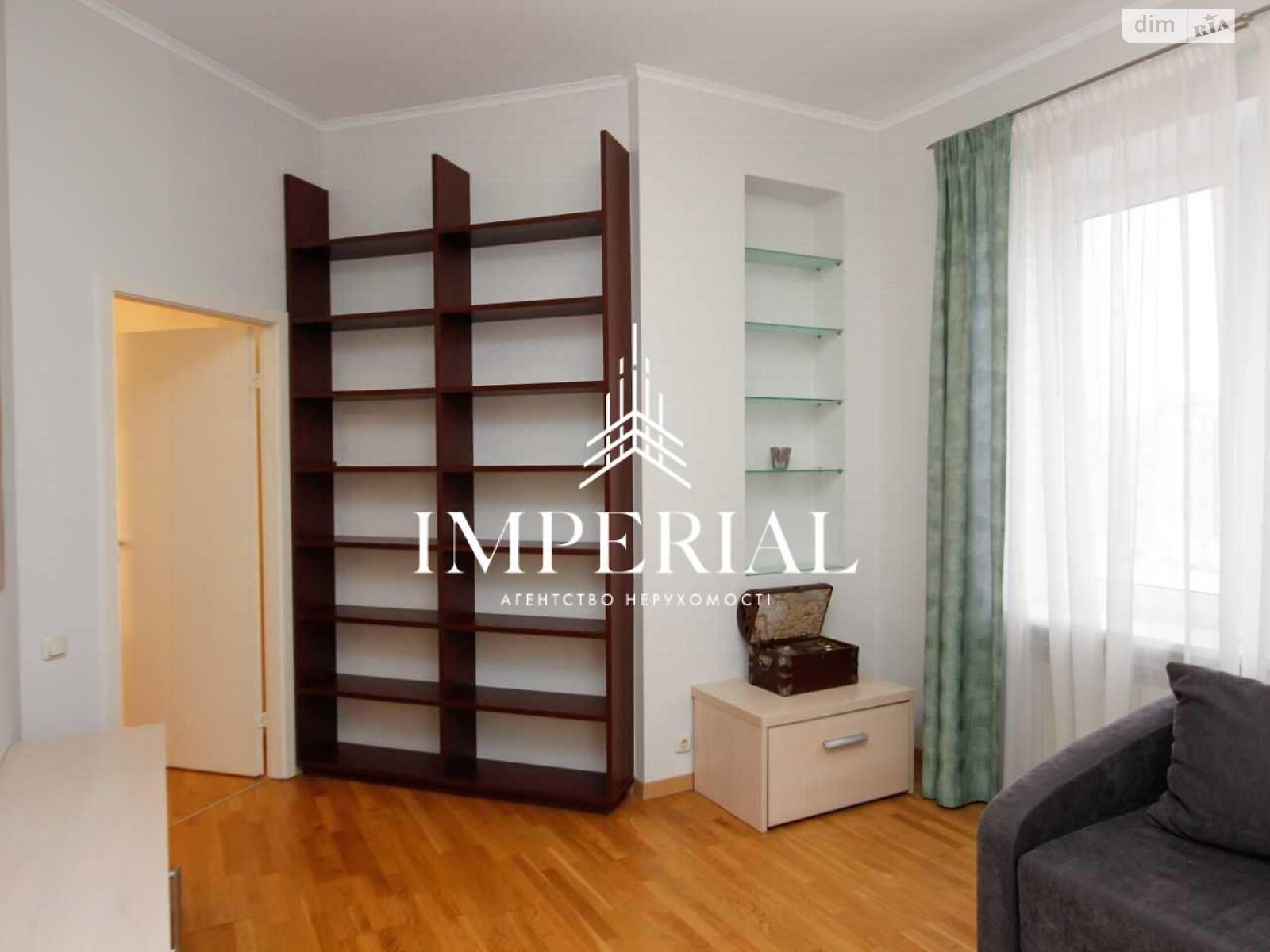 четырехкомнатная квартира в Киеве, район Шевченковский, на ул. Олеся Бабия 13А в аренду на долгий срок помесячно фото 1