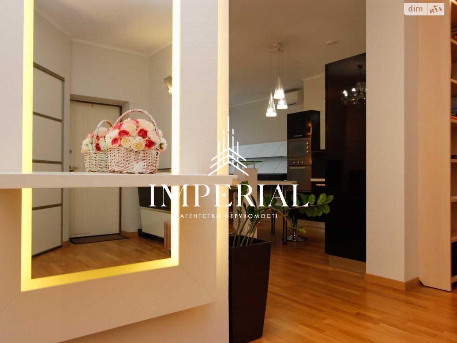 четырехкомнатная квартира в Киеве, район Шевченковский, на ул. Олеся Бабия 13А в аренду на долгий срок помесячно фото 1