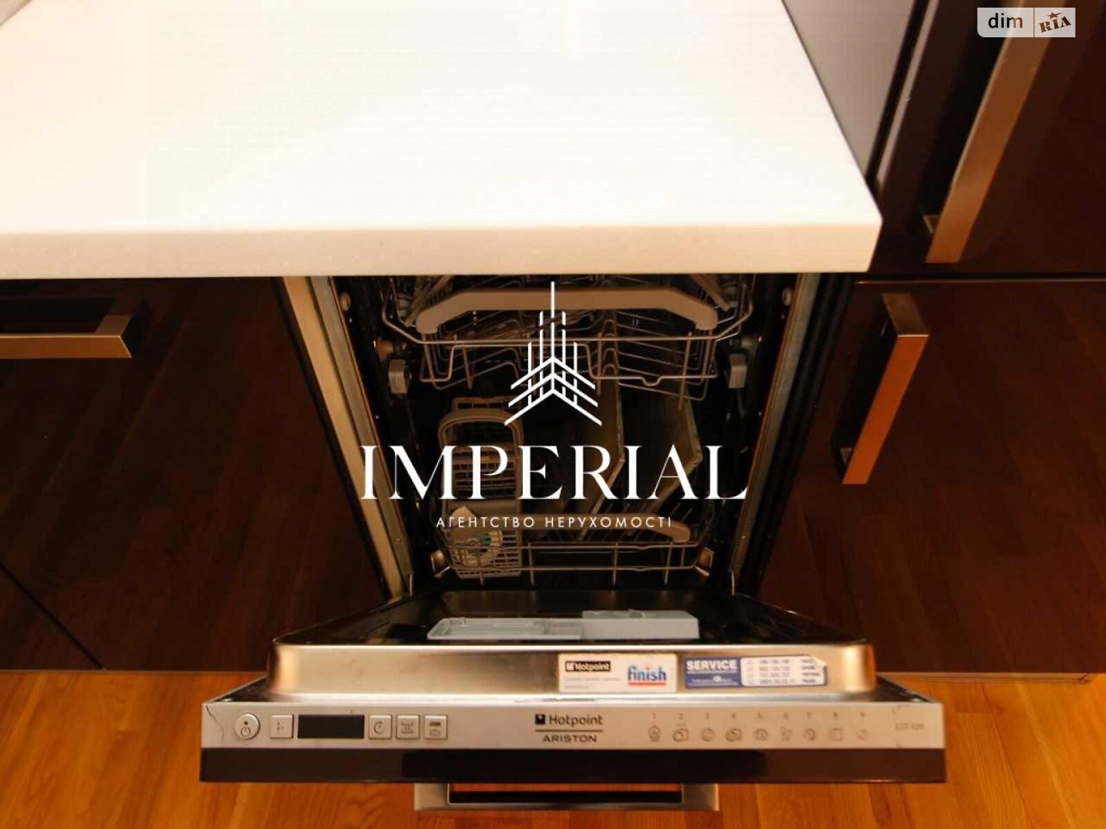 четырехкомнатная квартира в Киеве, район Шевченковский, на ул. Олеся Бабия 13А в аренду на долгий срок помесячно фото 1