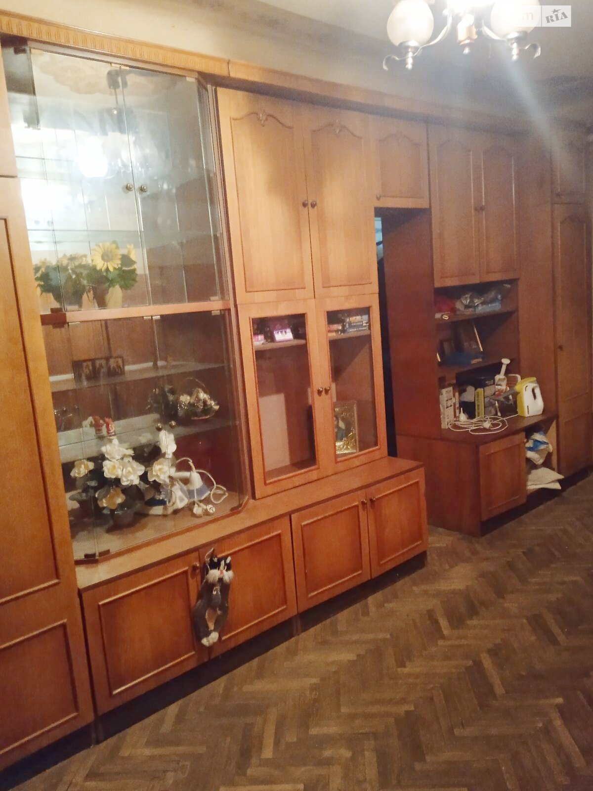 трикімнатна квартира в Києві, район Шевченківський, на вул. Ольжича 7А в довготривалу оренду помісячно фото 1 трикімнатна квартира в Києві, район Шевченківський, на вул. Ольжича 7А в довготривалу оренду помісячно фото 1