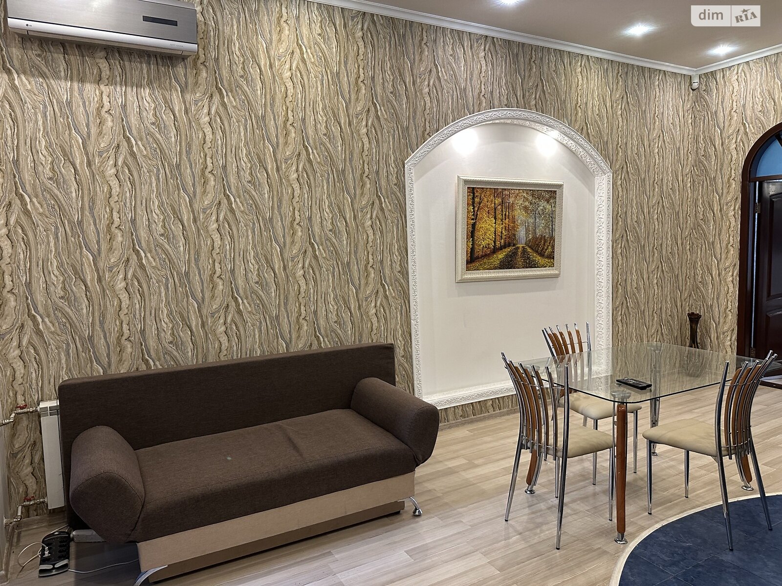 двухкомнатная квартира в Киеве, район Шевченковский, на ул. Саксаганского 131А в аренду на долгий срок помесячно фото 1