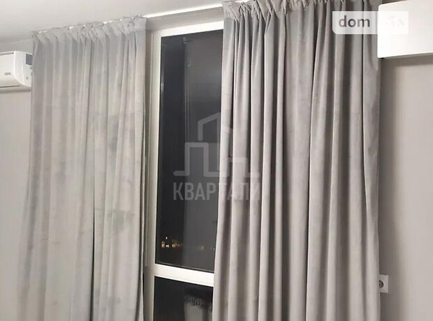 однокомнатная квартира с мебелью в Киеве, район Шевченковский, на ул. Салютная 2Б в аренду на долгий срок помесячно фото 1 однокомнатная квартира с мебелью в Киеве, район Шевченковский, на ул. Салютная 2Б в аренду на долгий срок помесячно фото 1