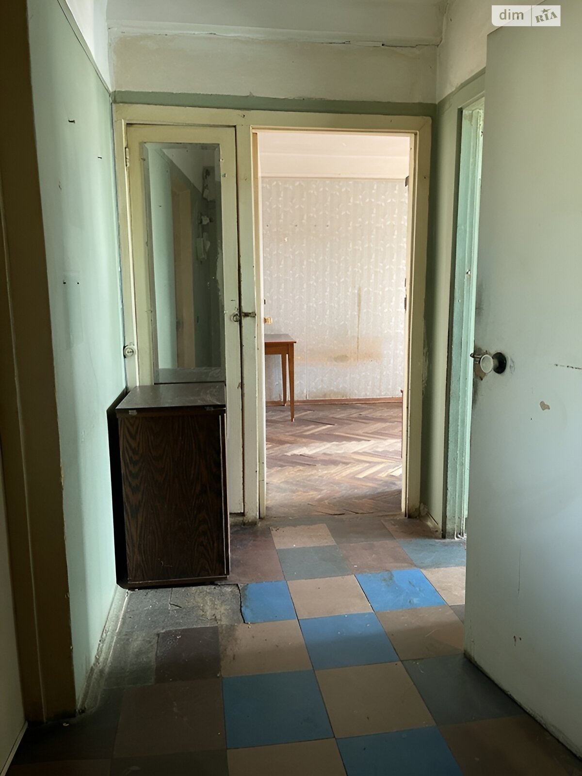 трикімнатна квартира в Києві, район Шевченківський, на вул. Салютна 25А в довготривалу оренду помісячно фото 1 трикімнатна квартира в Києві, район Шевченківський, на вул. Салютна 25А в довготривалу оренду помісячно фото 1